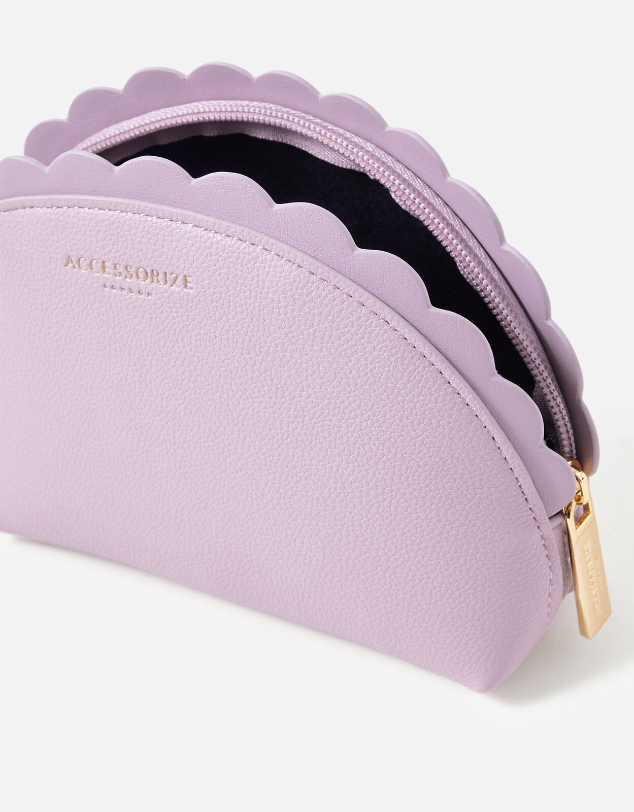 Accessorize 2025 makeup bag