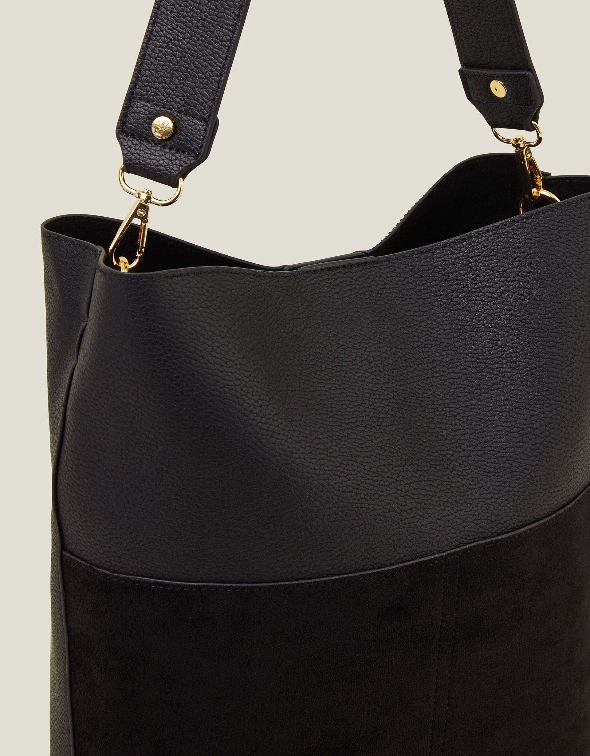 Accessorize bucket bag top