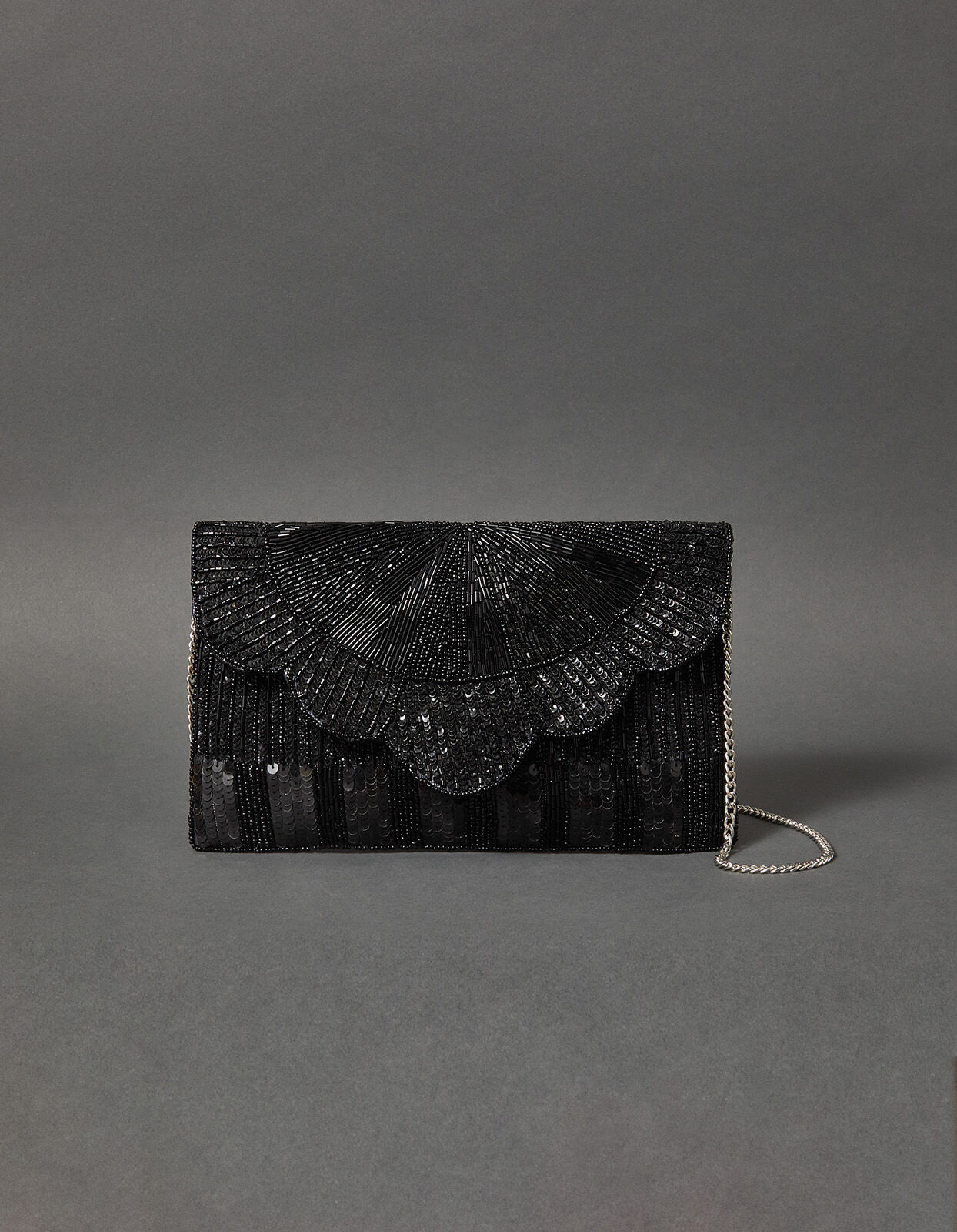 Black beaded clutch bag outlet