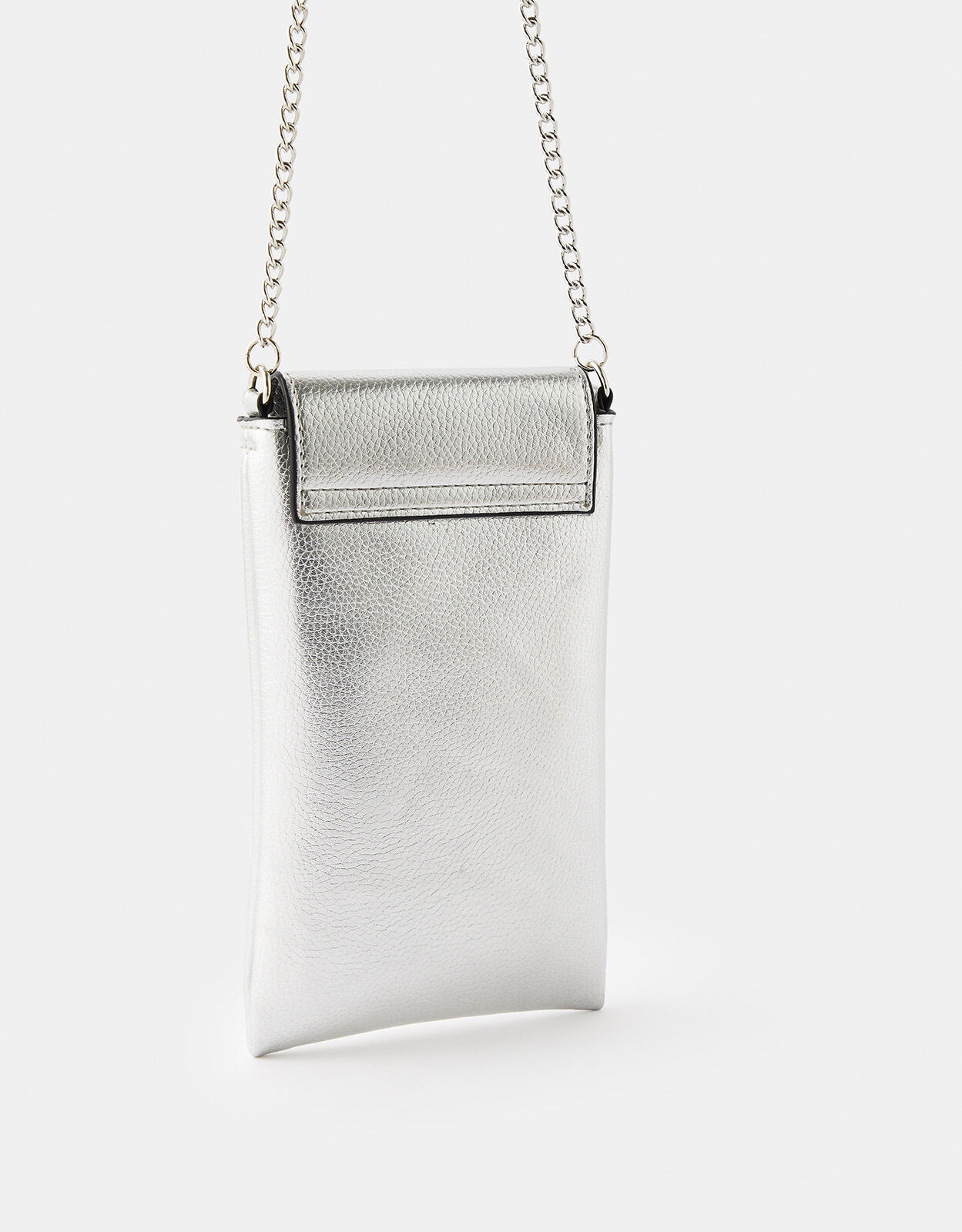 Accessorize pouch outlet