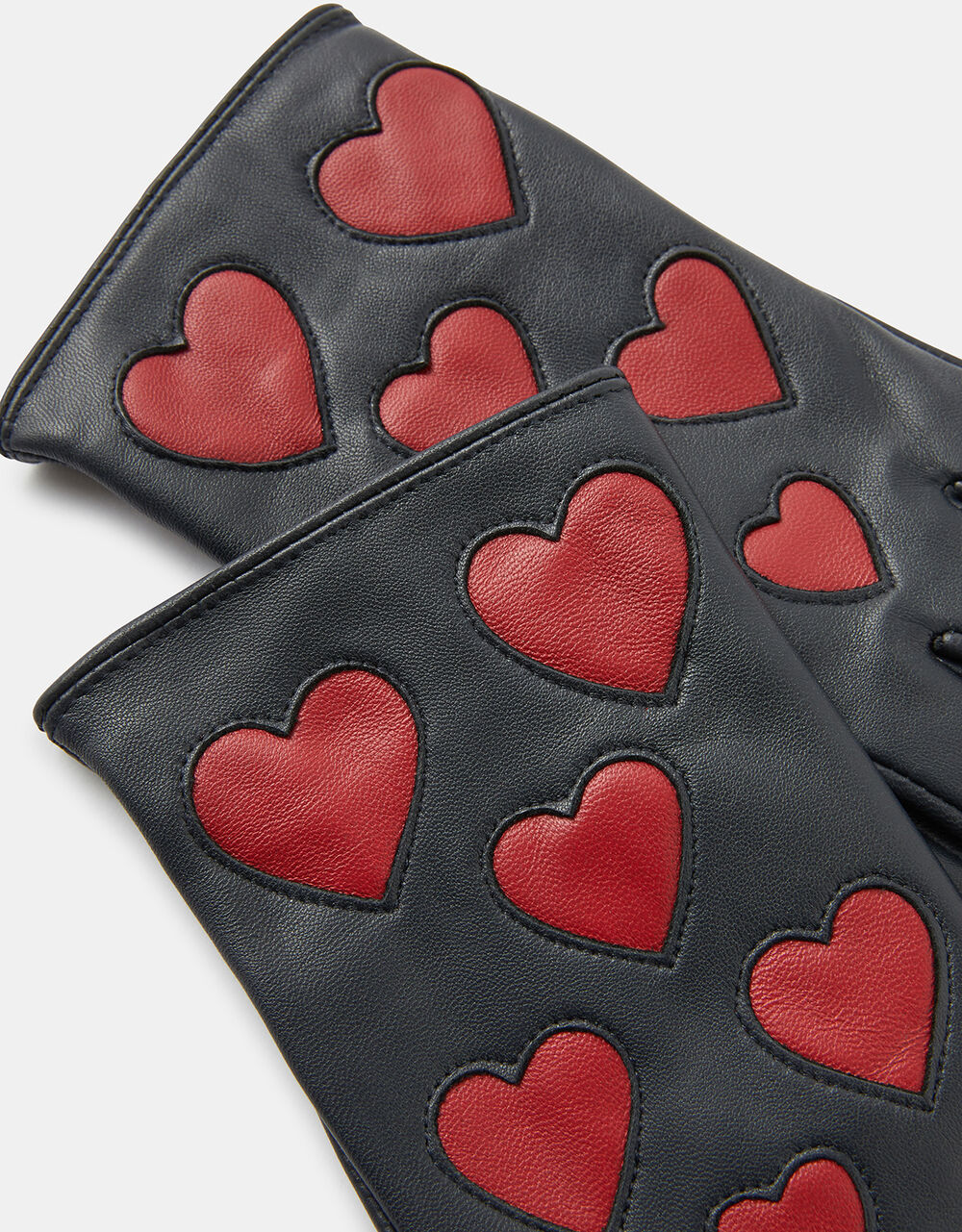 GLOVES WITH HEART ICON IN BLACK LAMBSKIN 465039