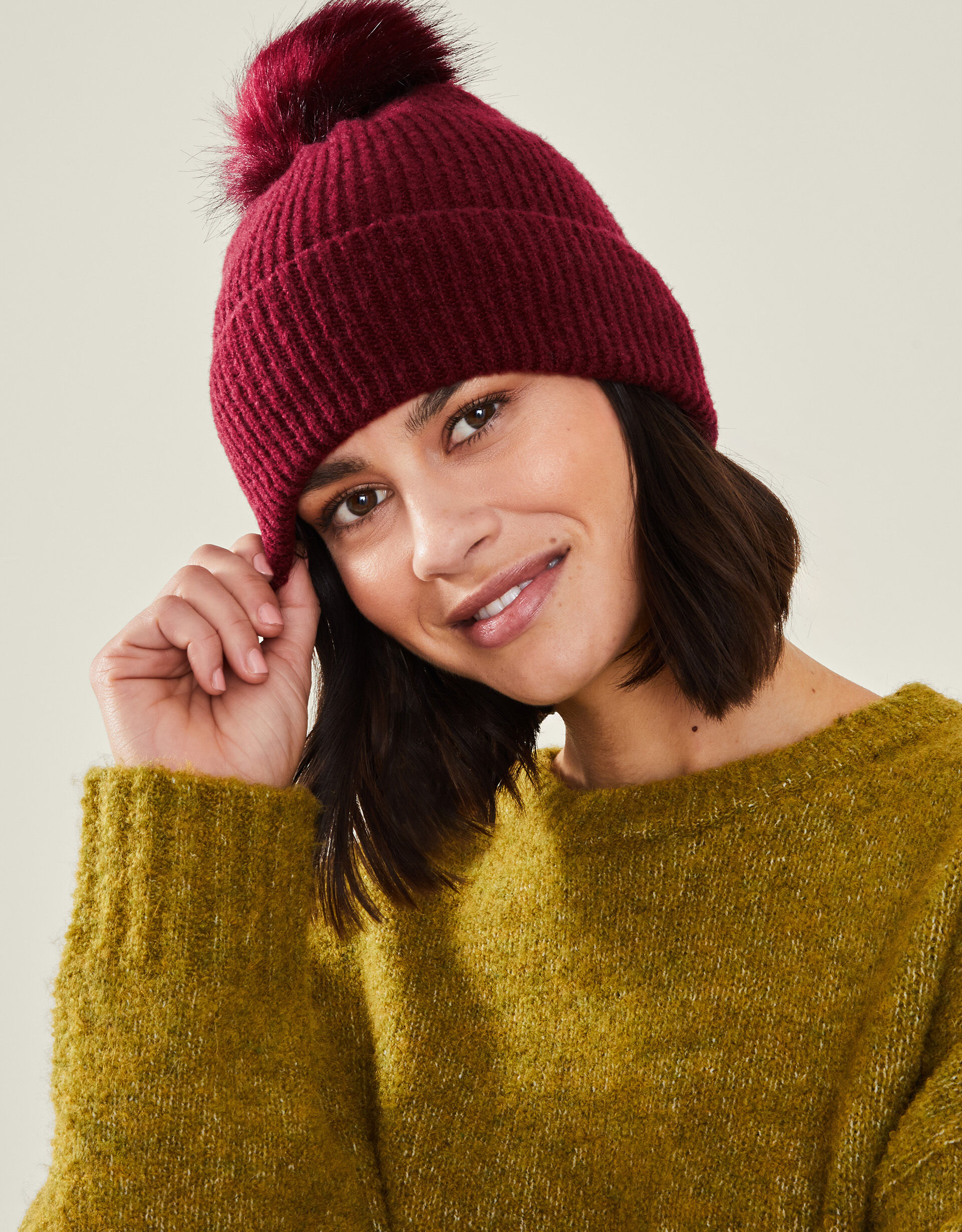 Big fur bobble hat online