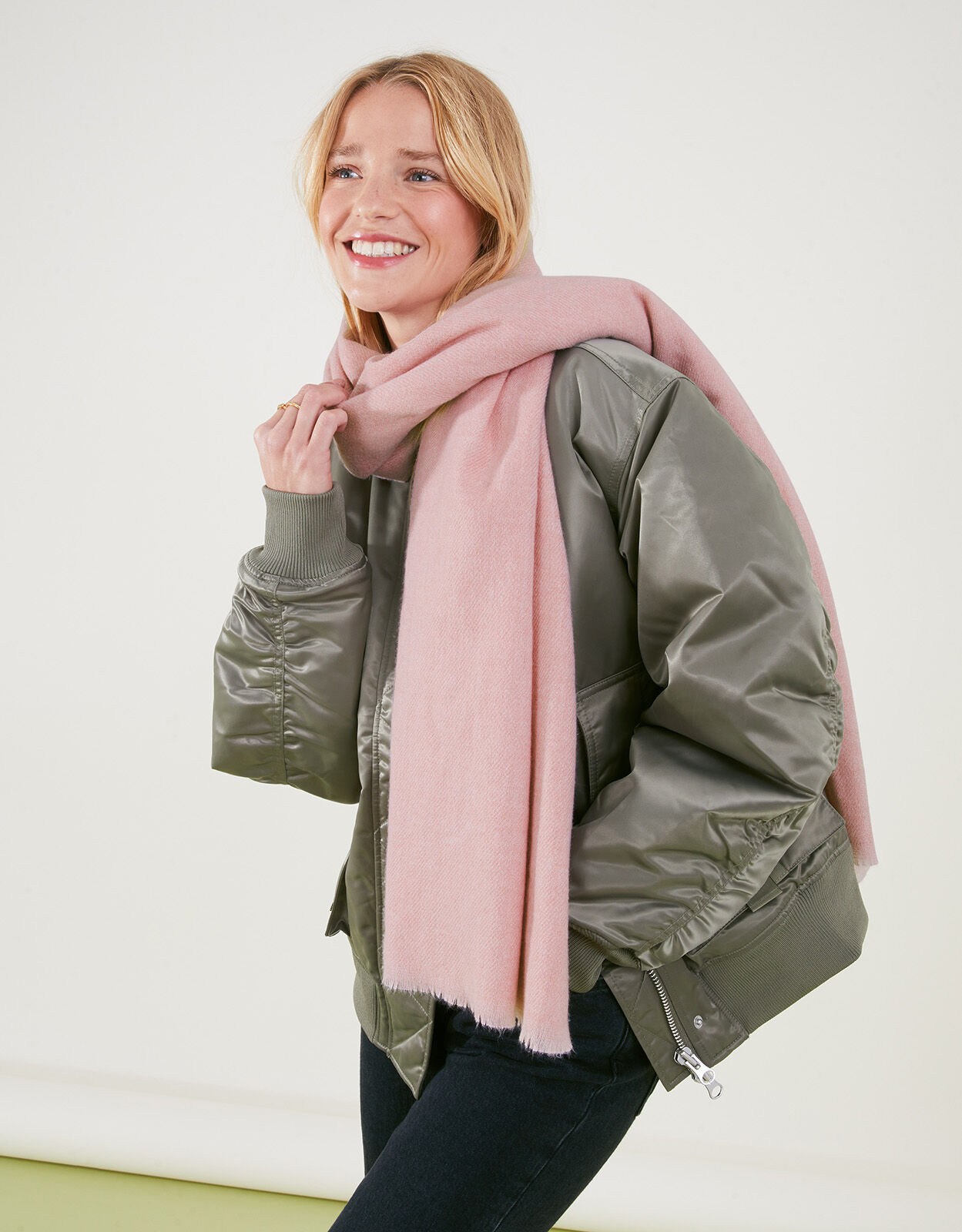 Accessorise scarf 2024