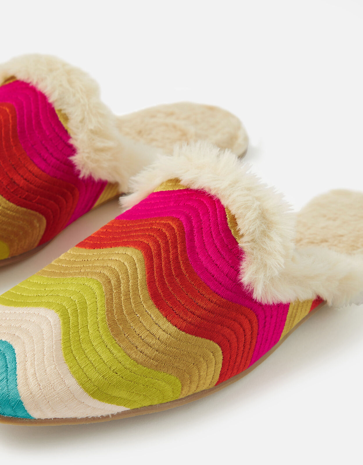 Rainbow Wave Embroidered Slippers Multi