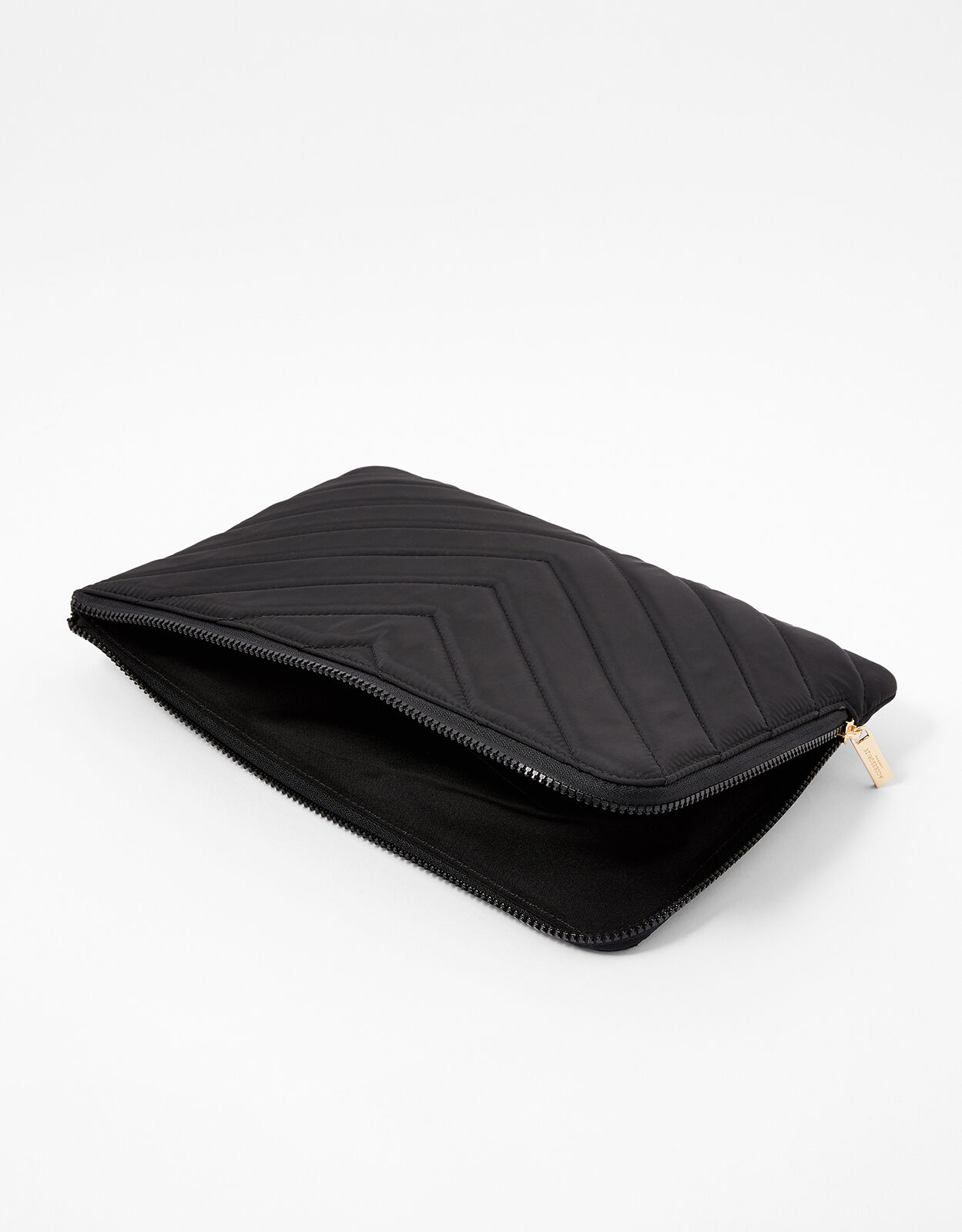 Accessorize laptop case sales