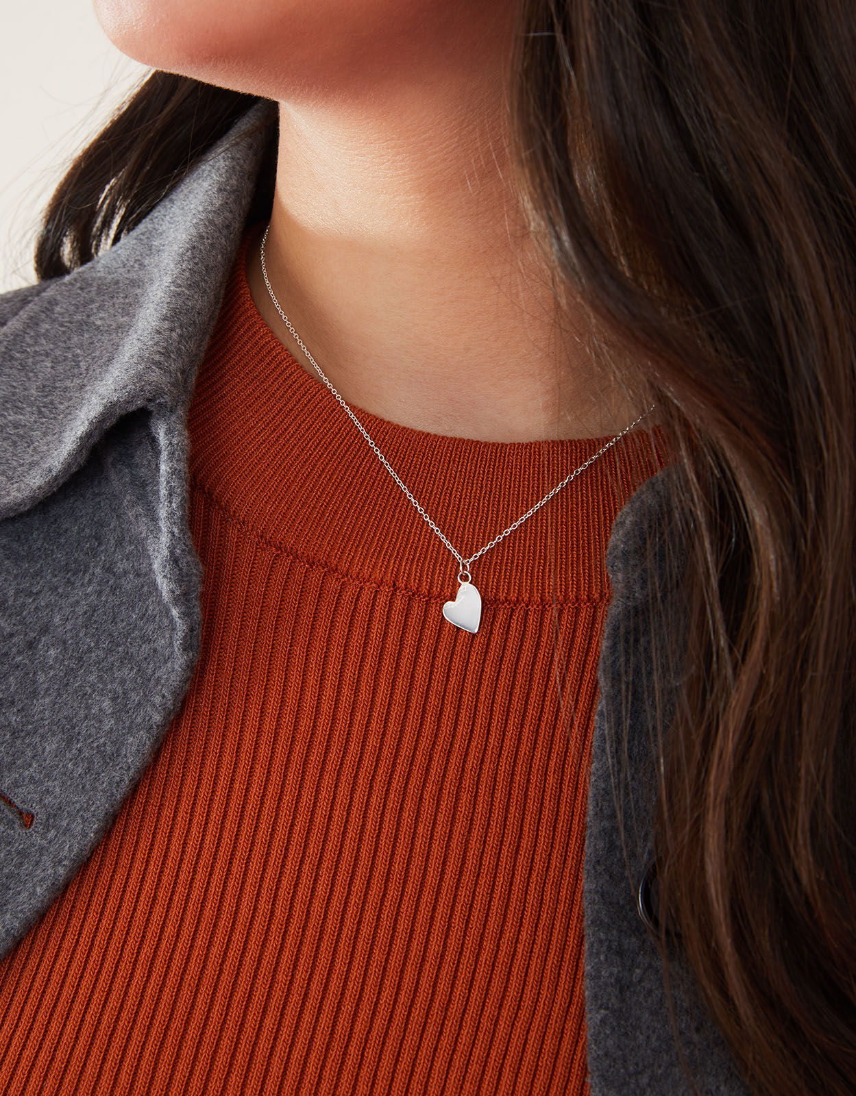 Accessorize online heart necklace
