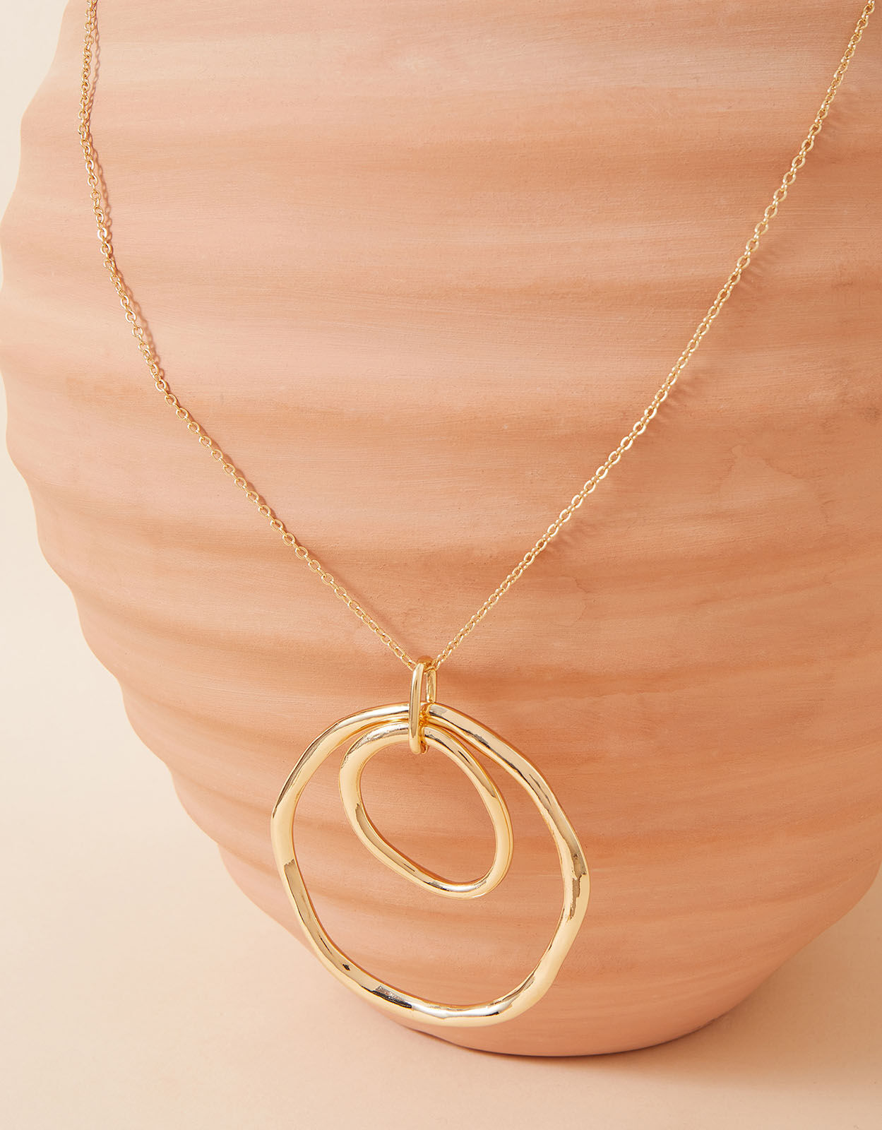 Long Concentric Circle Pendant Necklace Pendant necklaces