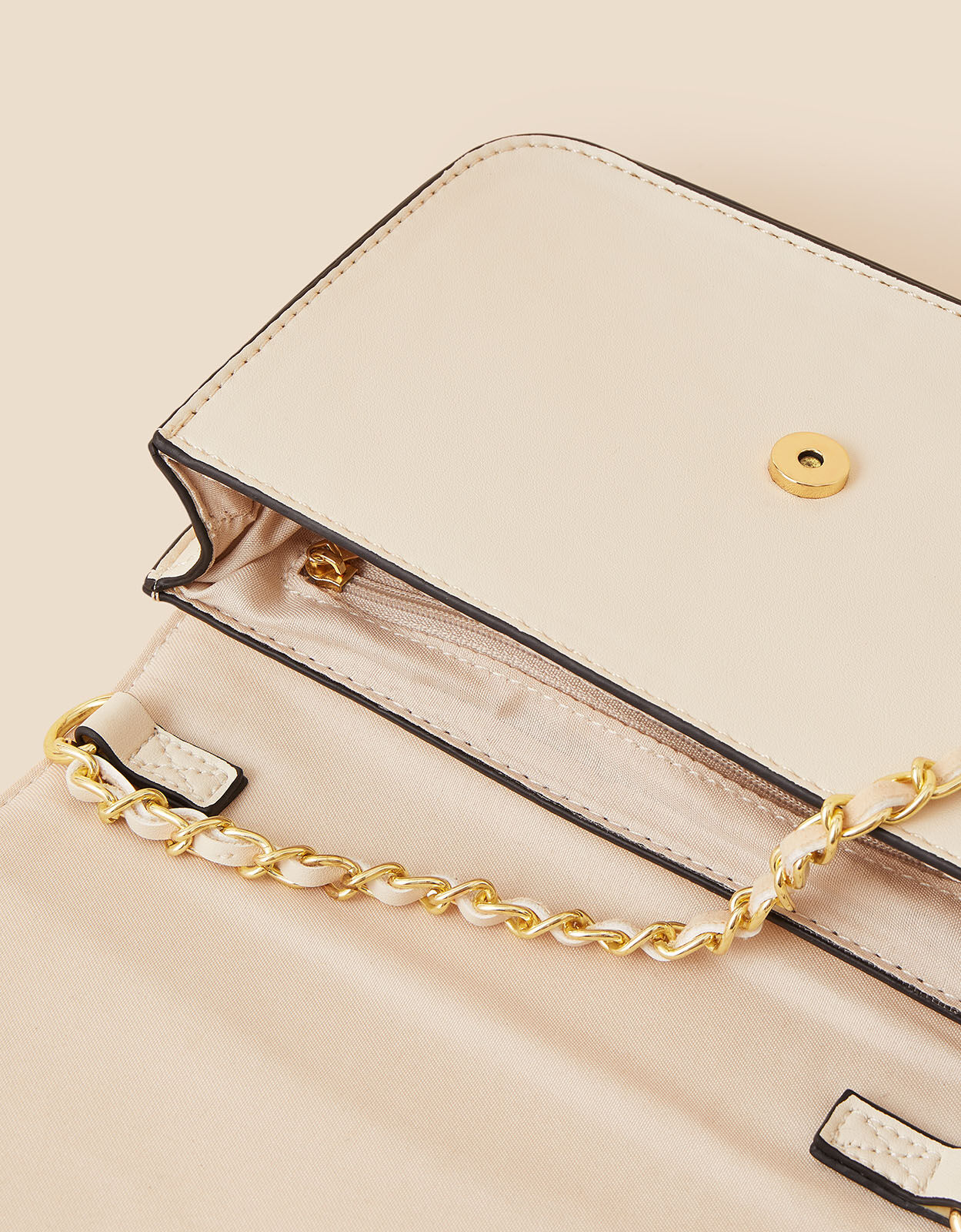 Cross body bag chain strap discount