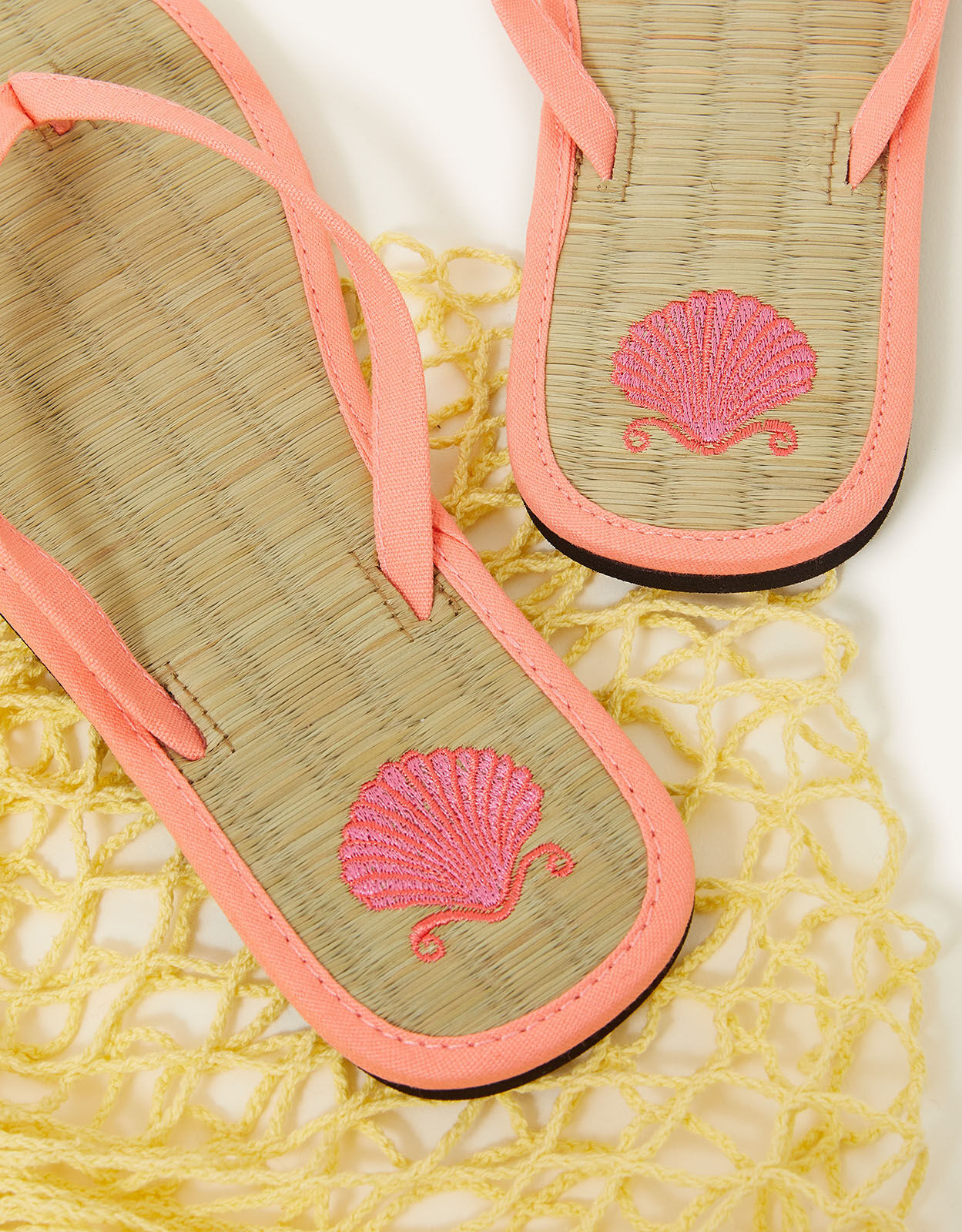 Pink flamingo flip flops sale