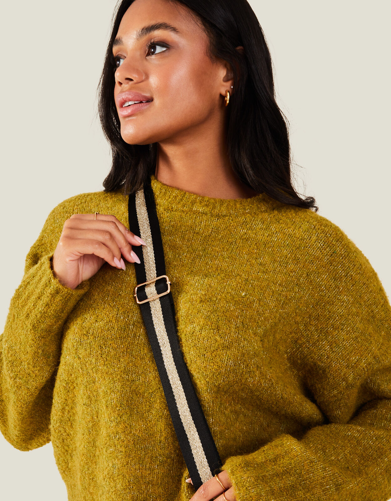 Bag straps accessorize store