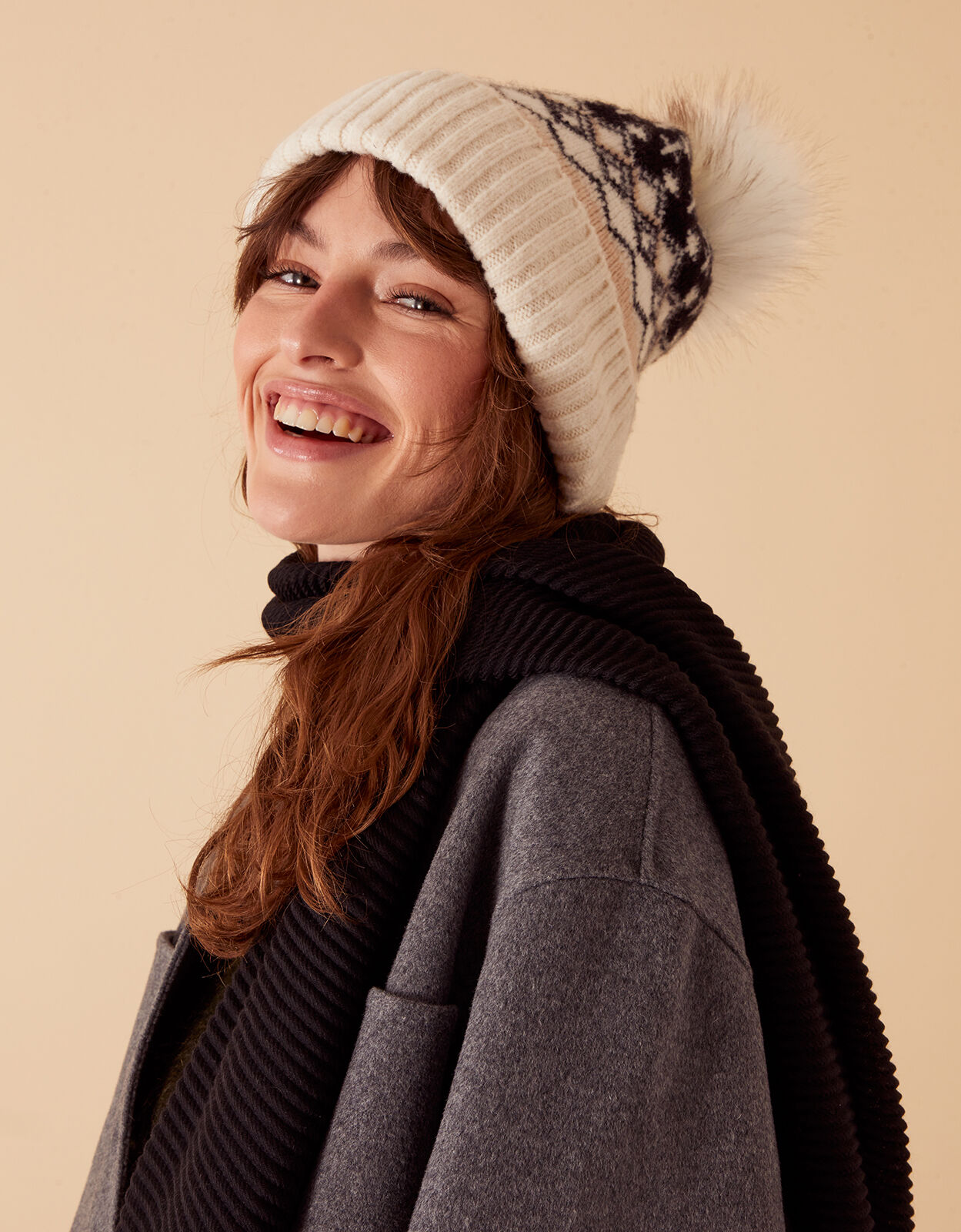 Accessorize hotsell bobble hat