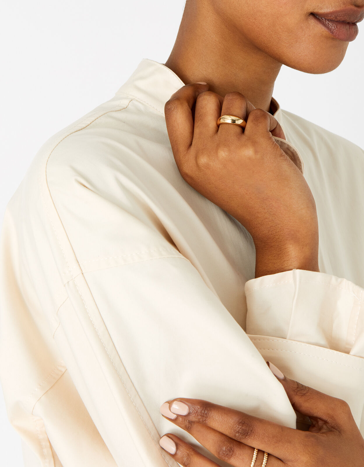 Reconnected Round Edge Band Ring Gold 