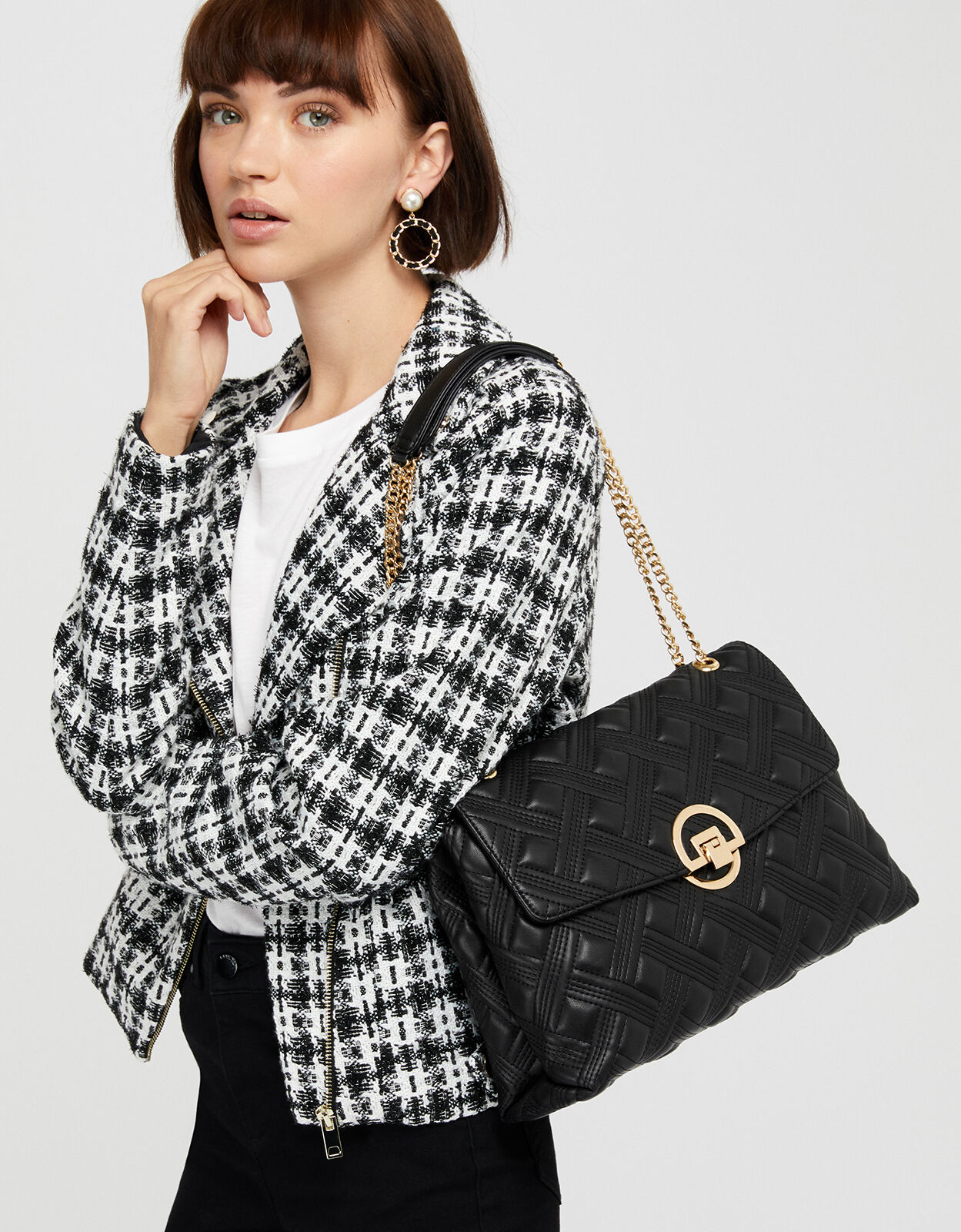 Ayda Oversized Quilted Shoulder Bag Black Shoulder bags Accessorize ROI