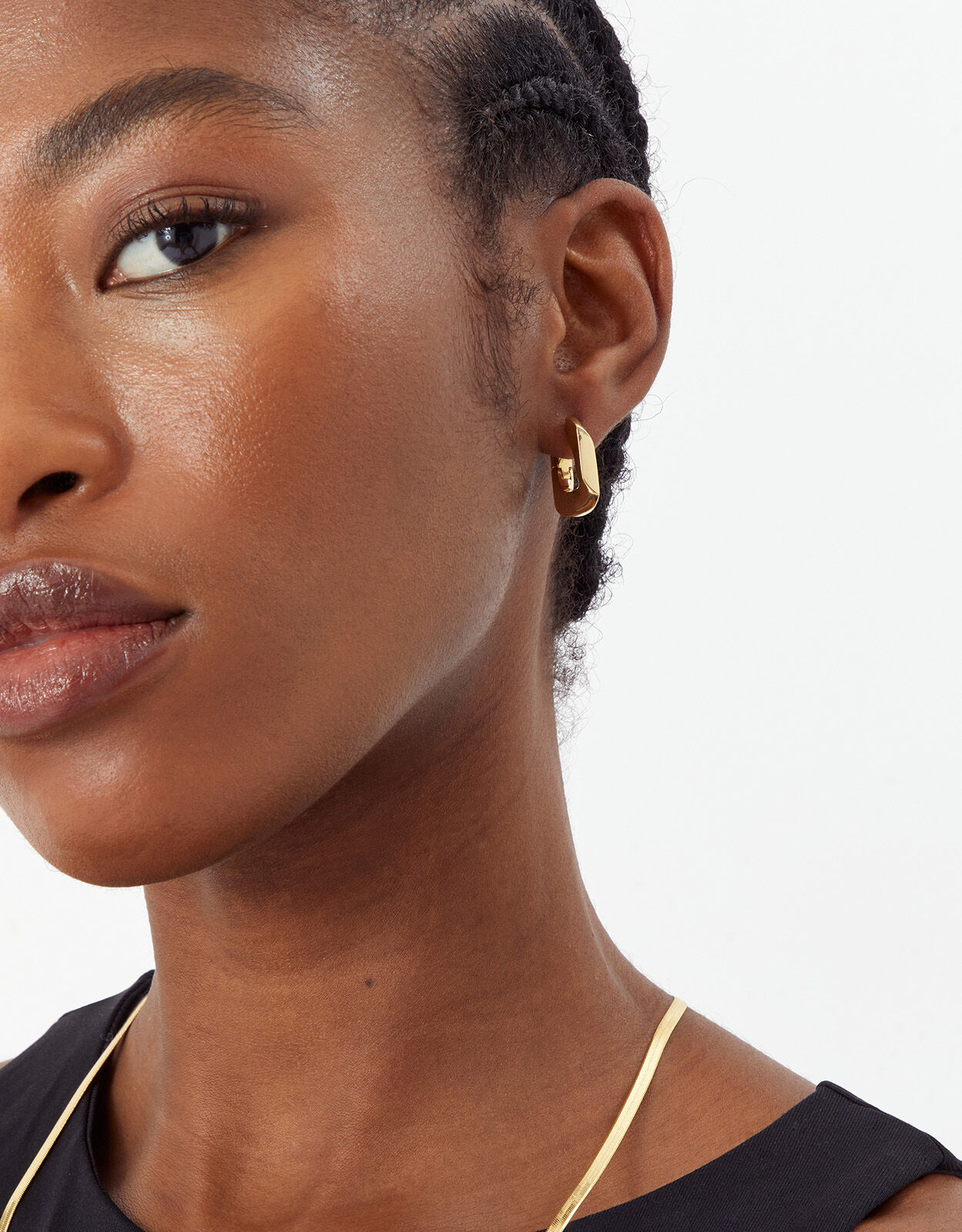 14ct Gold Plated Chunky Curb Chain Earrings Z for Accessorize