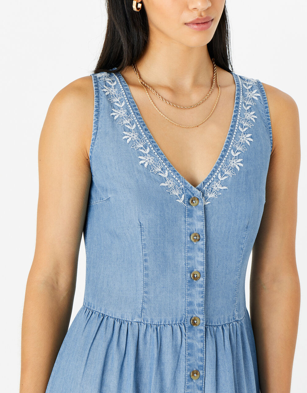 Women's Sleeveless Tiered Chambray Midi Dress