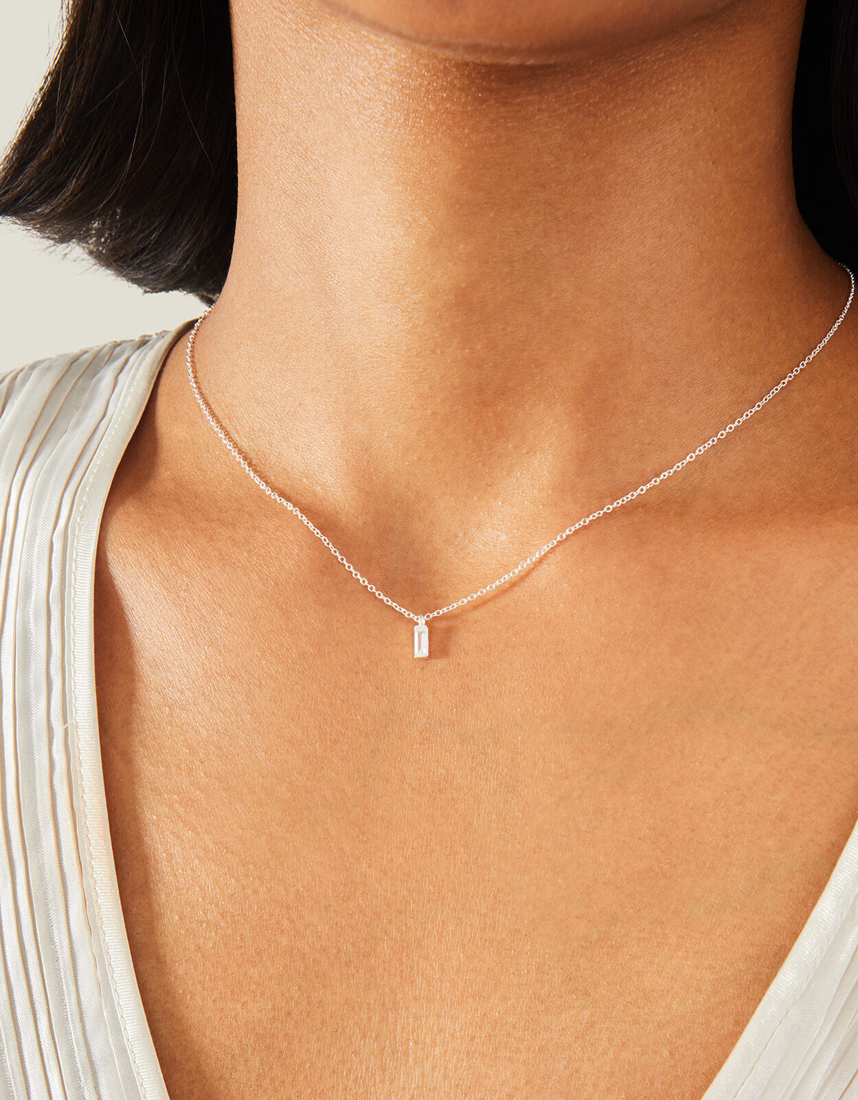 Baguette pendant discount