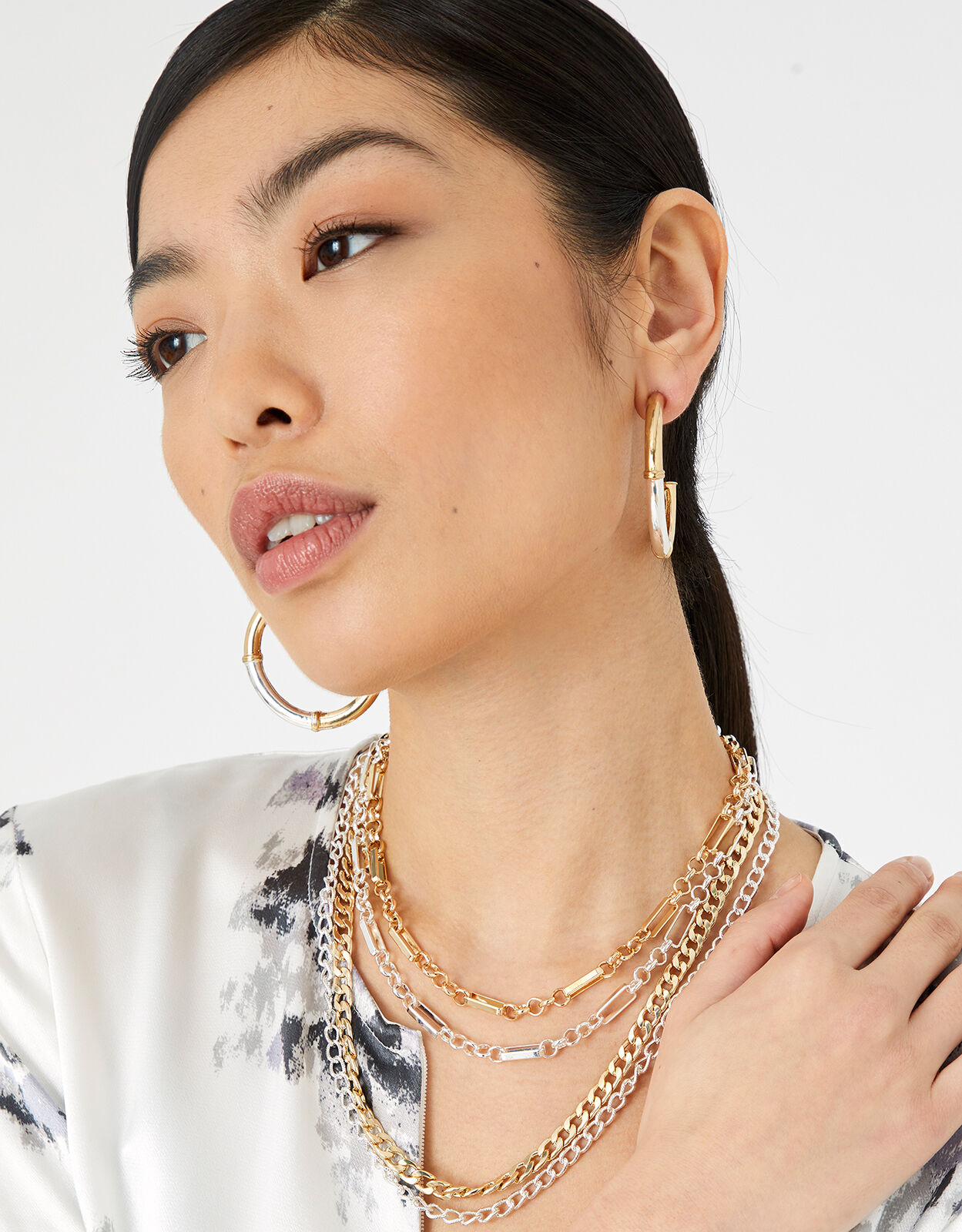 Chunky gold layered outlet necklace