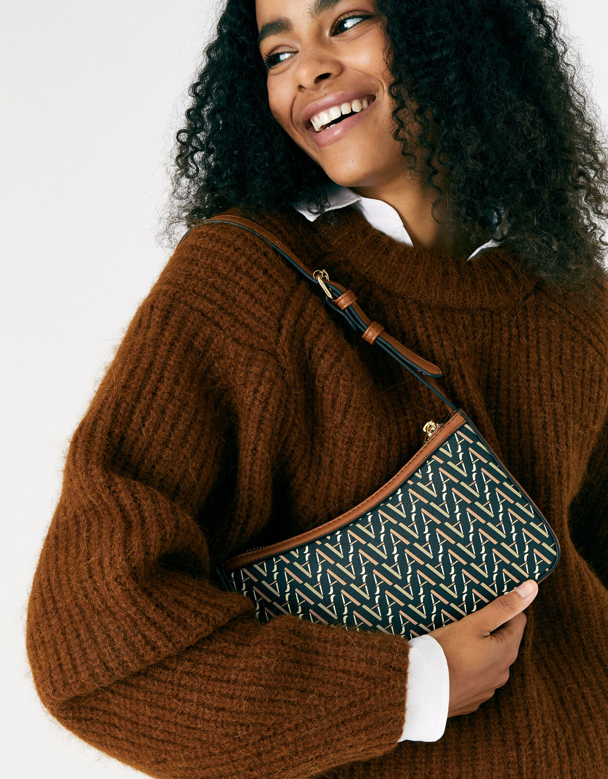 Monogram baguette bag store