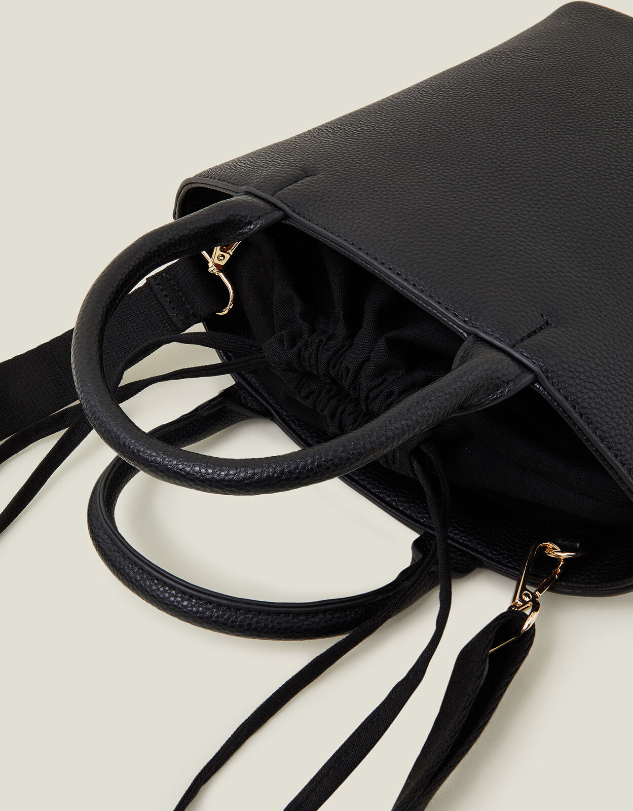 Tde bucket bag deals