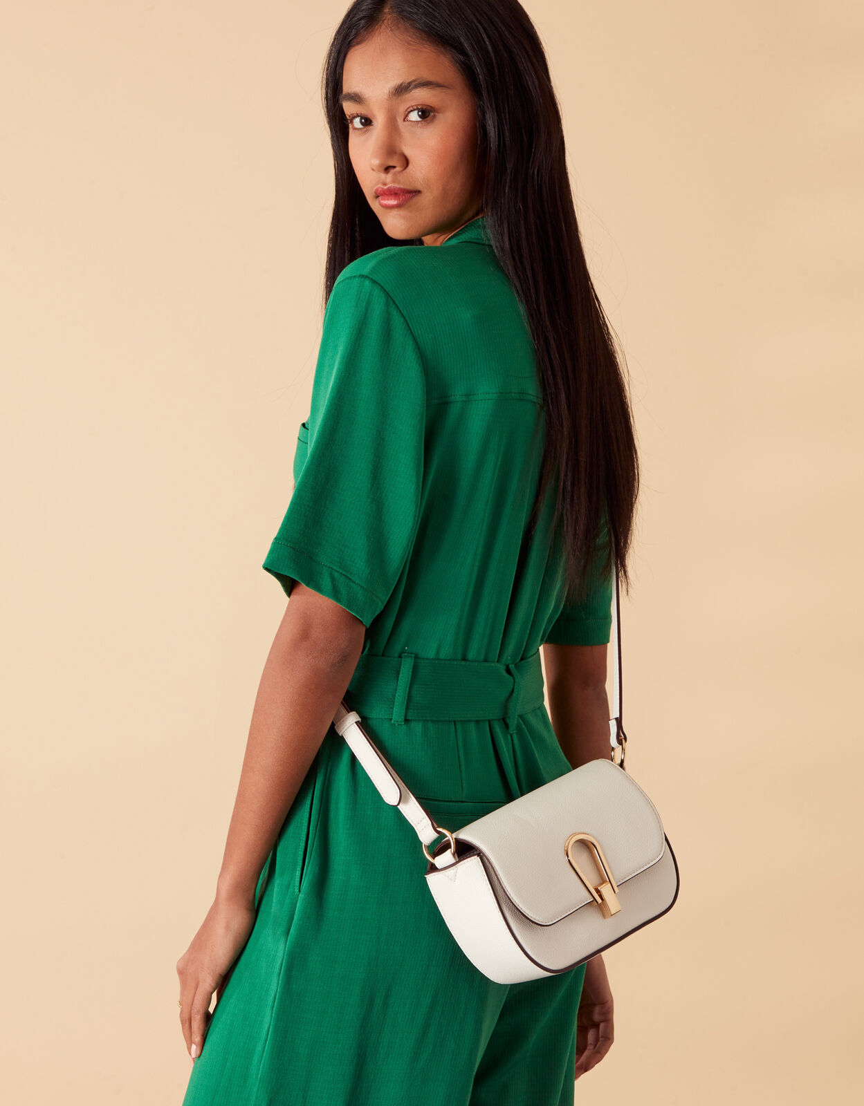 Clasp outlet handbags uk