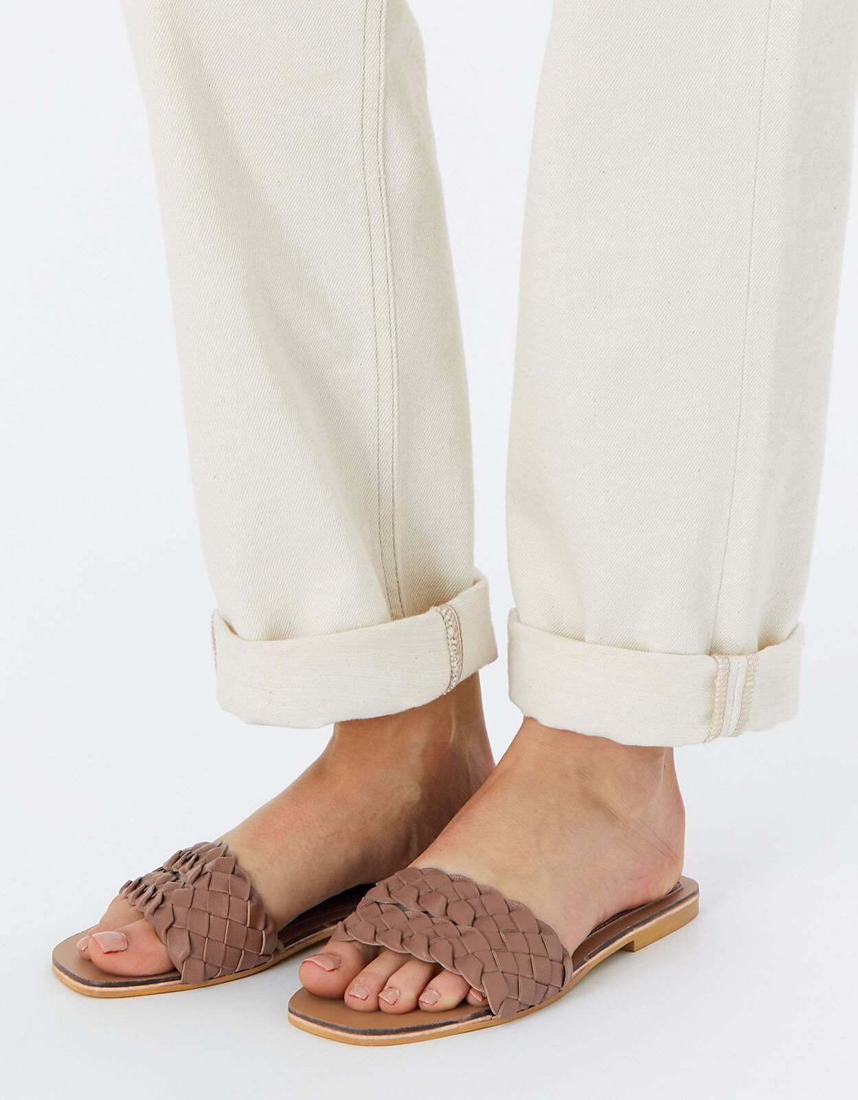 womens tan leather sliders