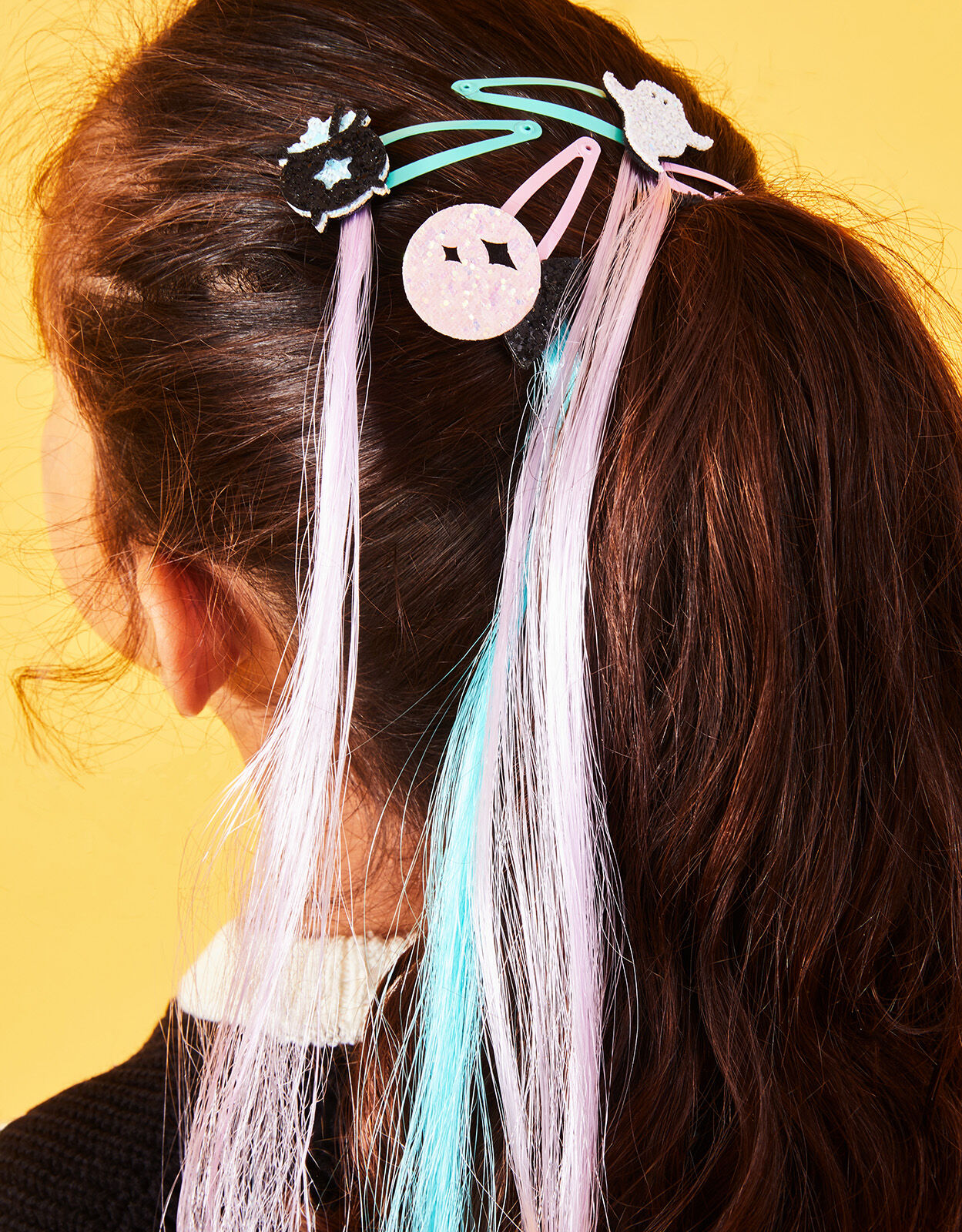 Accessorize hair outlet extensions
