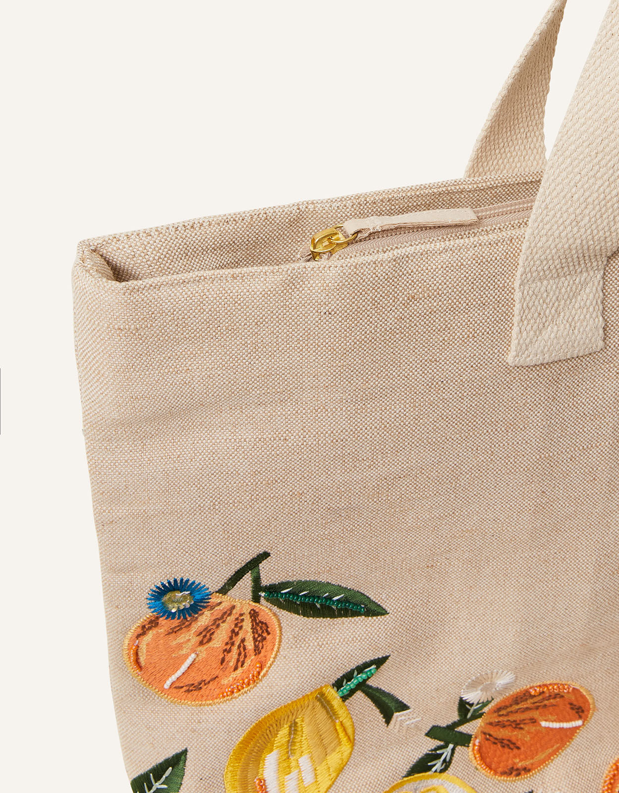 Accessorize embroidered bag 2025
