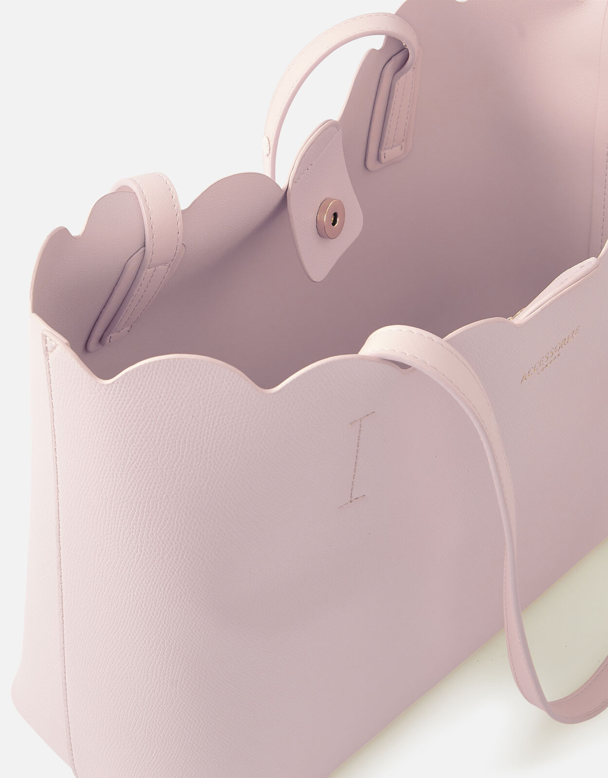 Scalloped tote bag sales