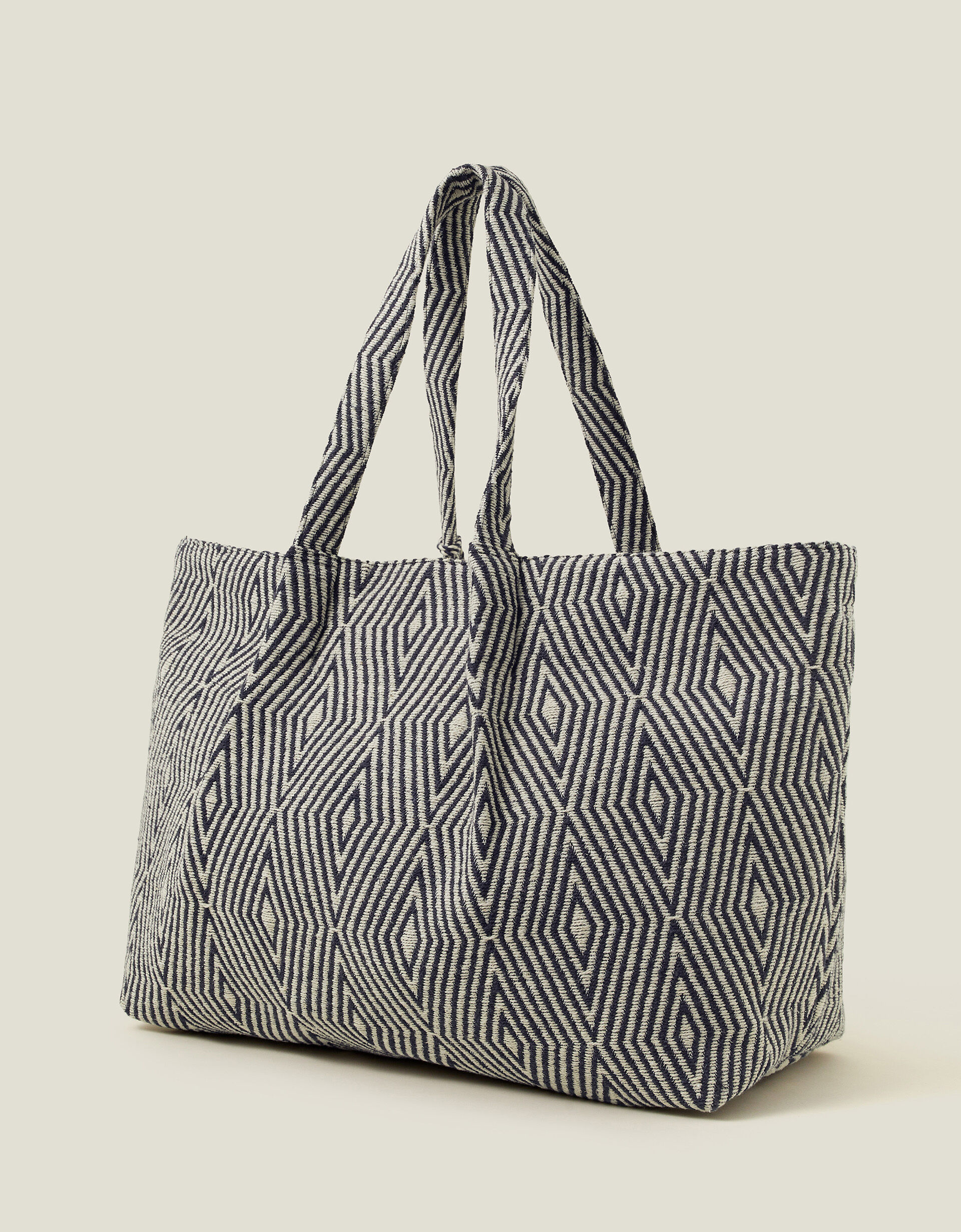 Geometric Print Weekender Bag Weekend Bags Accessorize Global
