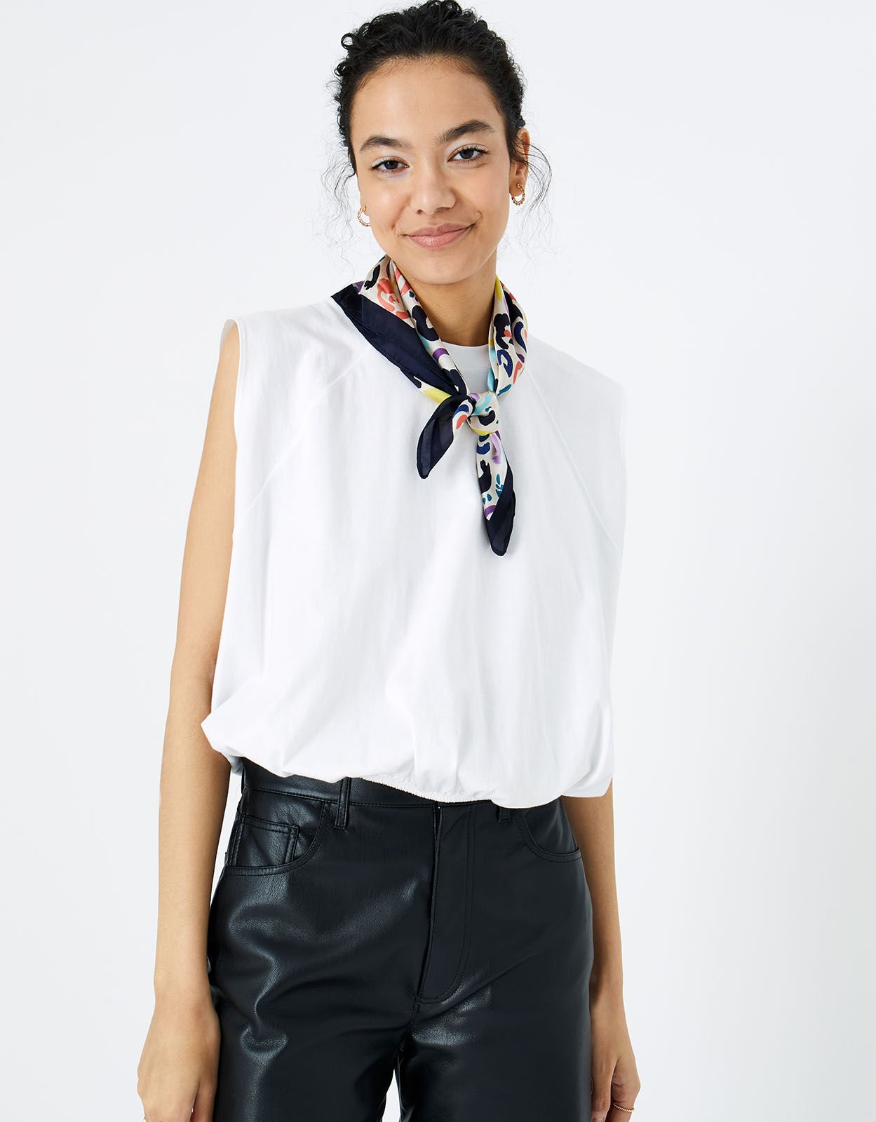 Square outlet scarves uk