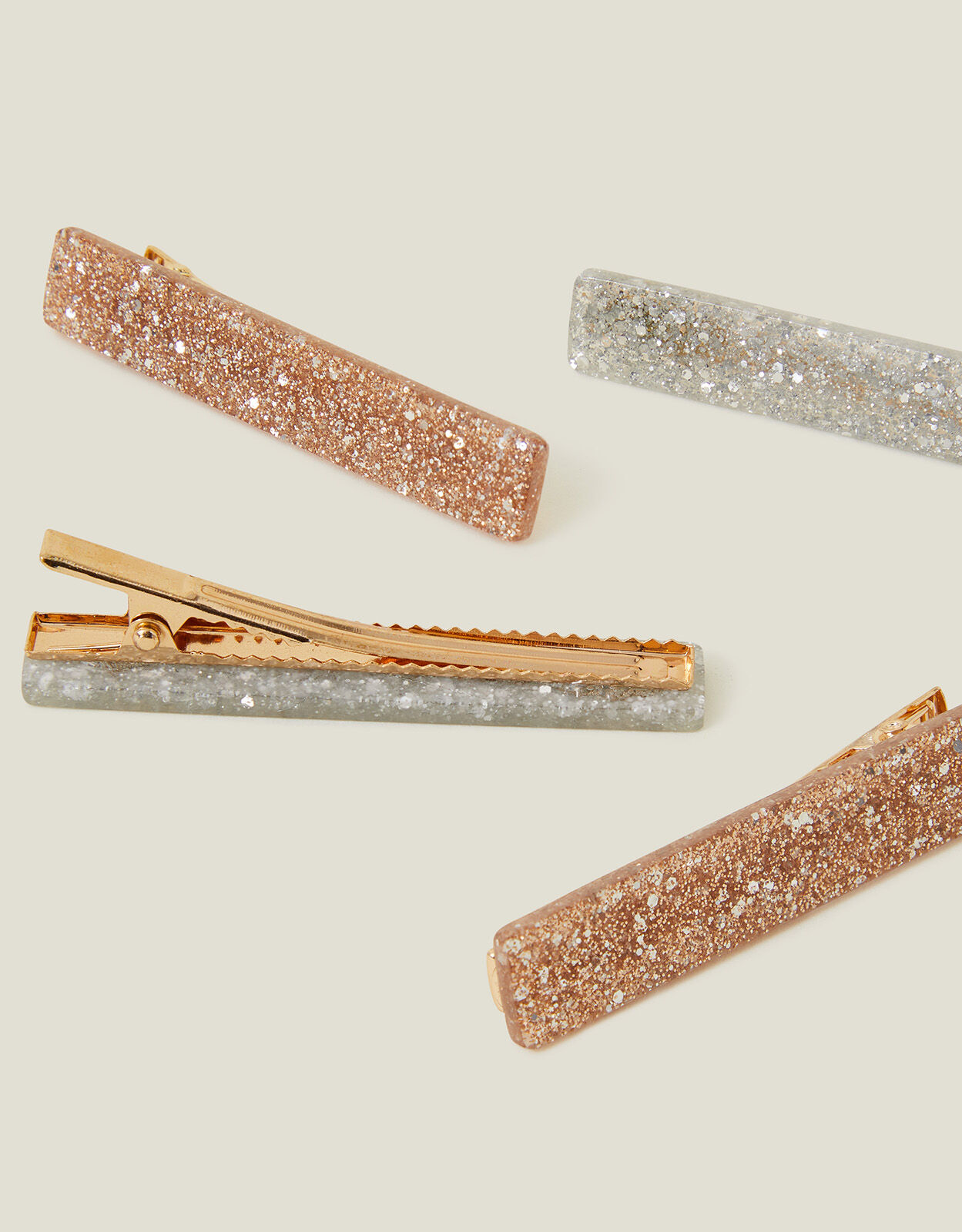 Resin shop hair clip