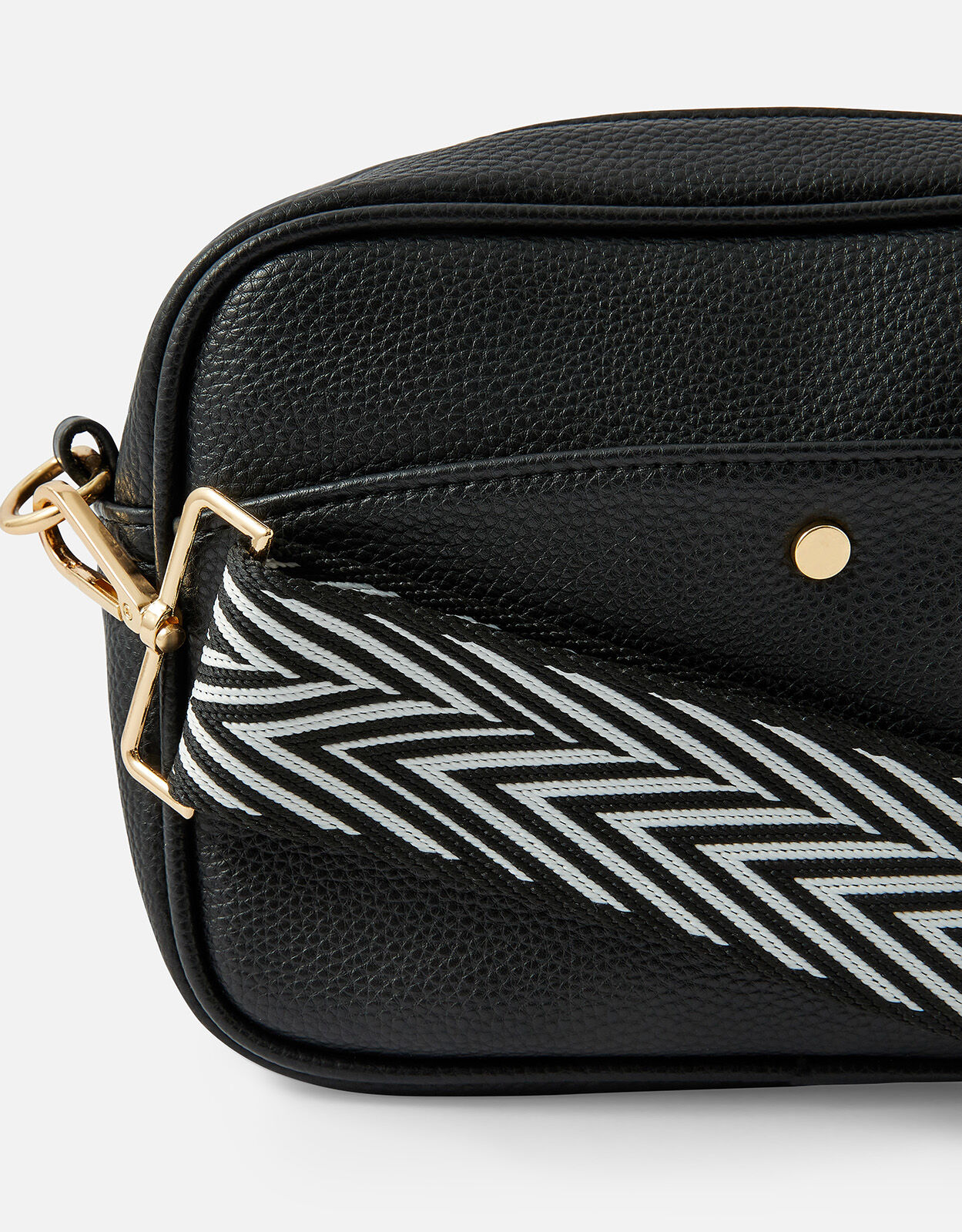 Bag straps accessorize new arrivals