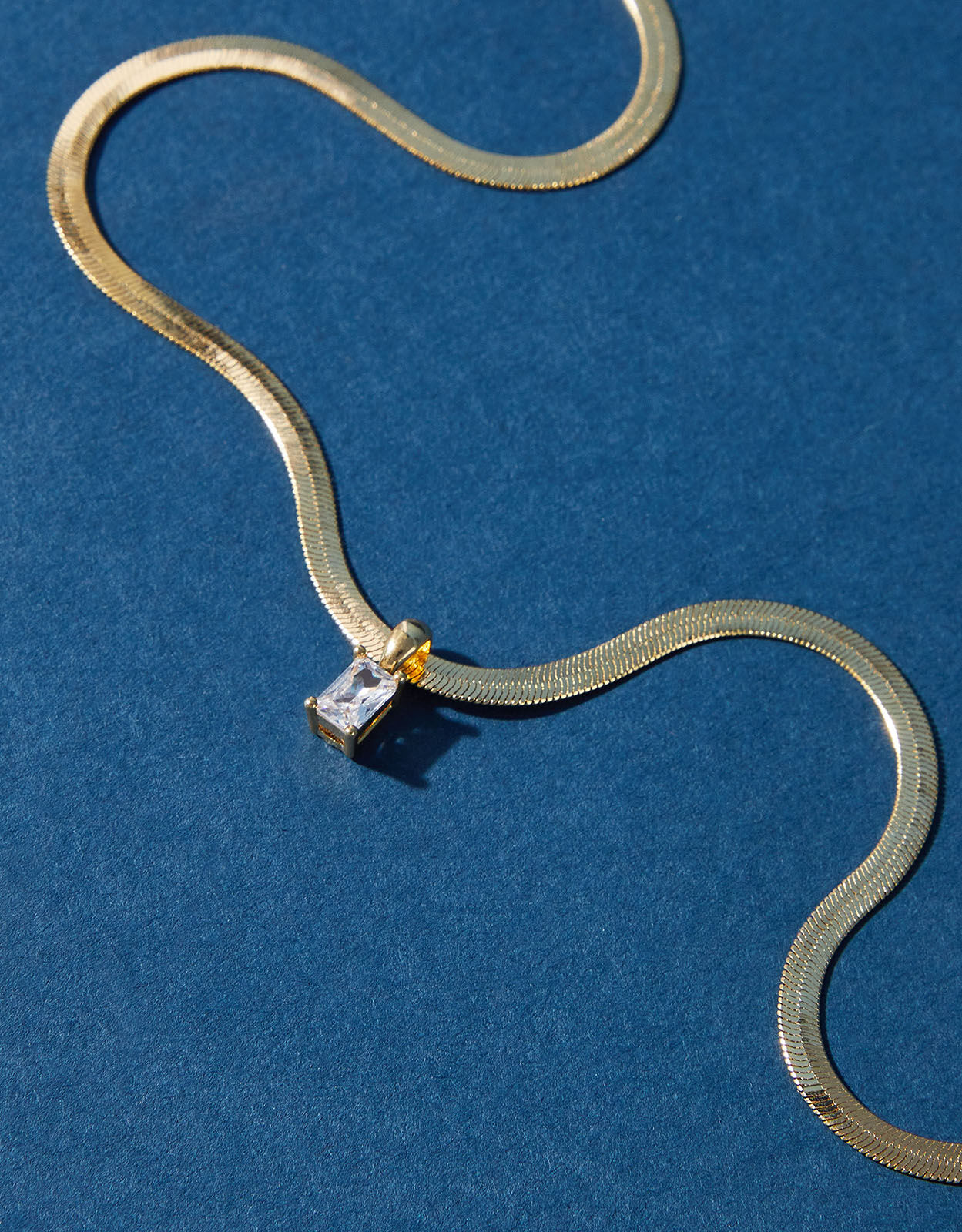 Omega necklace with pendant deals