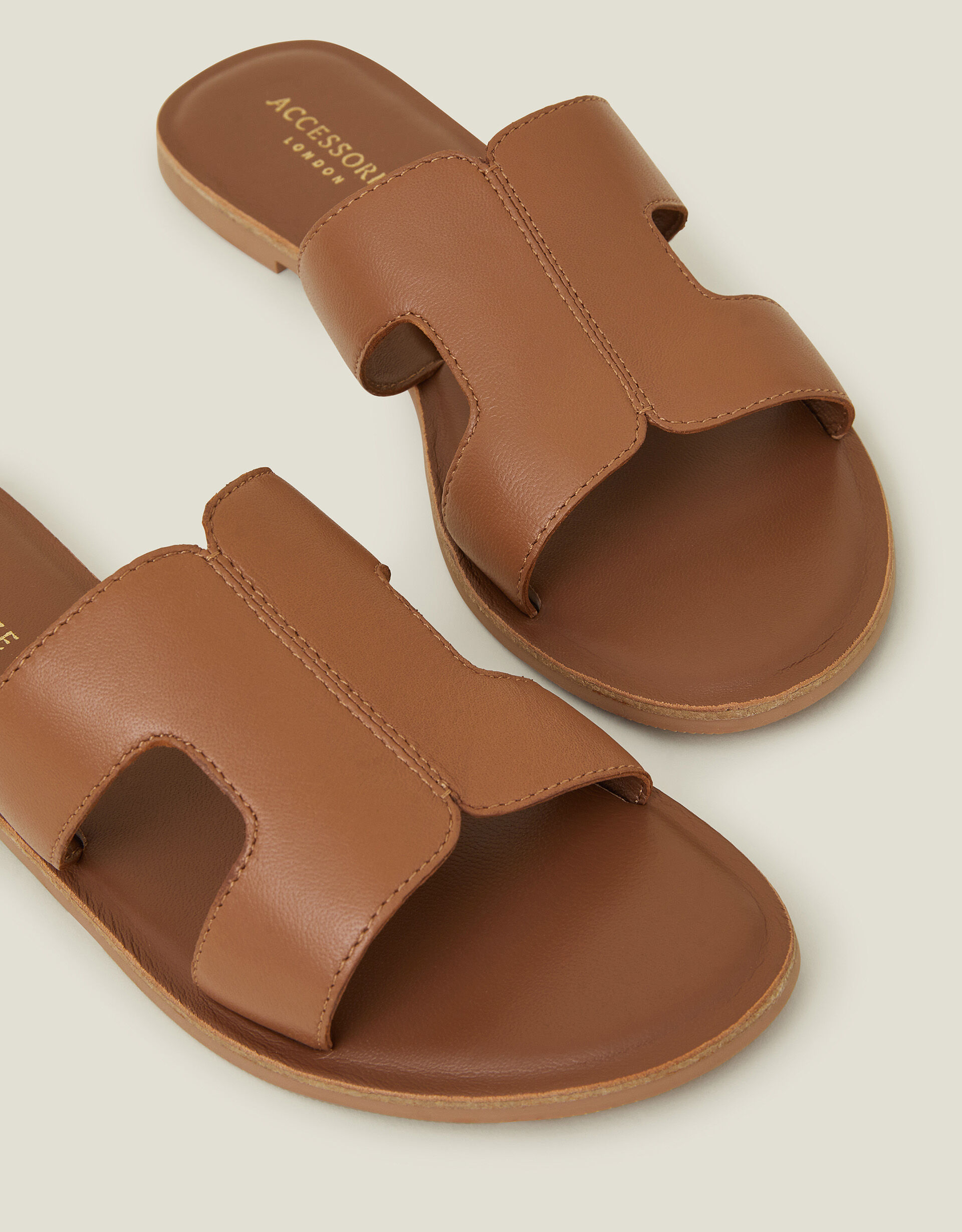 Leather Cut Out Sliders Tan