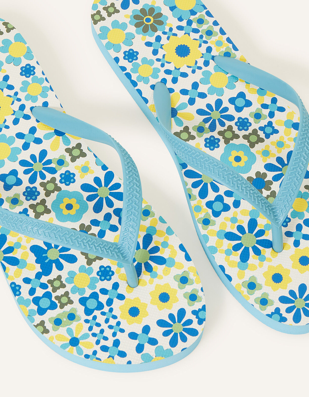 Retro flip flops 2025
