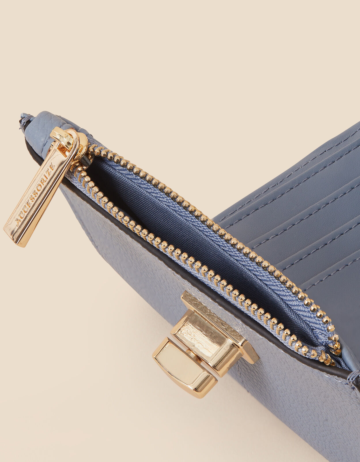 Accessorize 2025 small purse