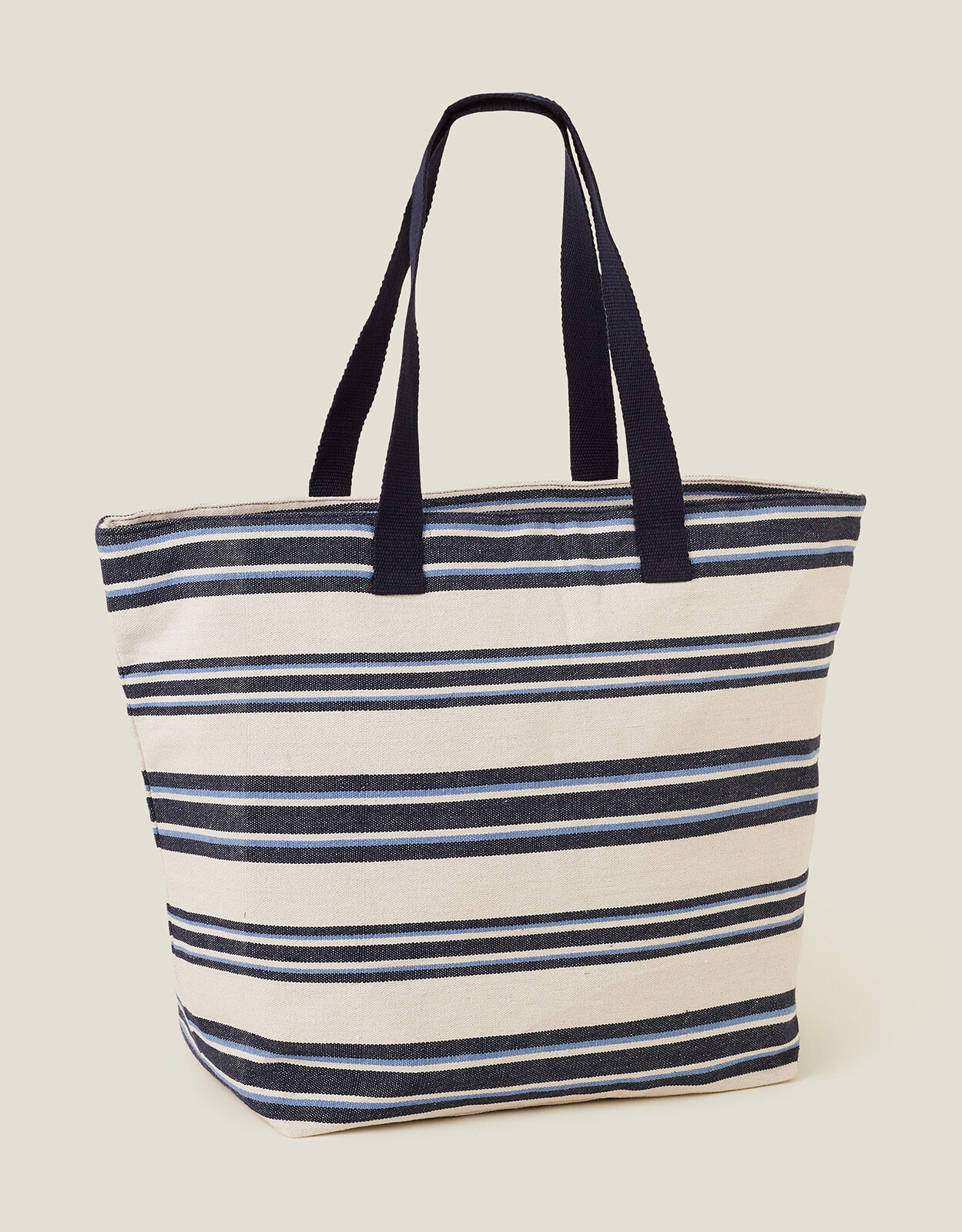 Accessorize beach bag discount