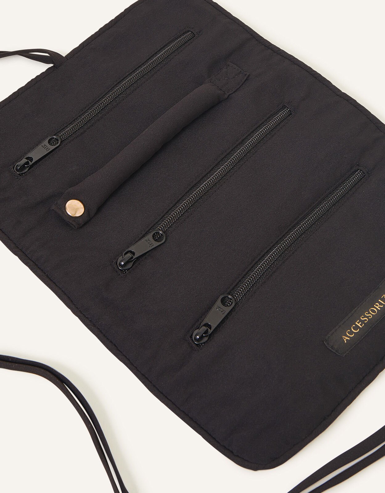 Jewellery hotsell roll accessorize