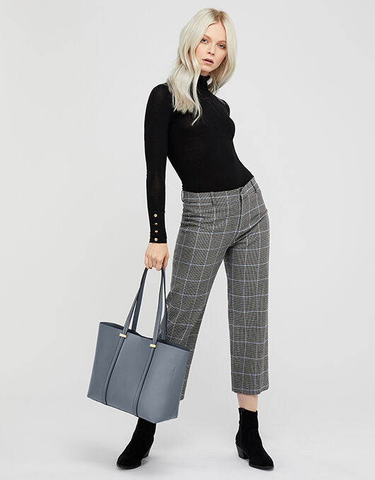 Ali tote 2025 bag accessorize