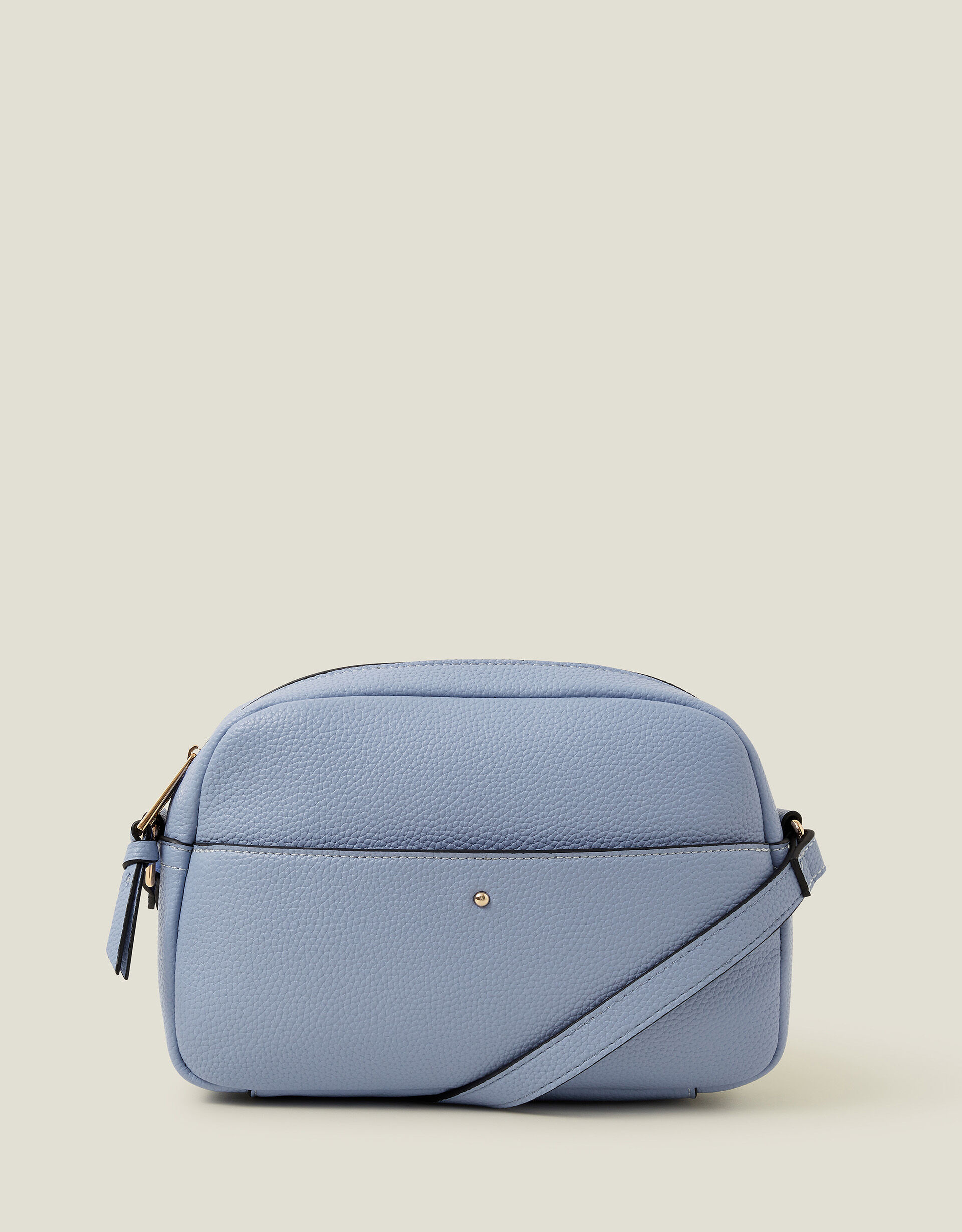 Accessorize blue bag store