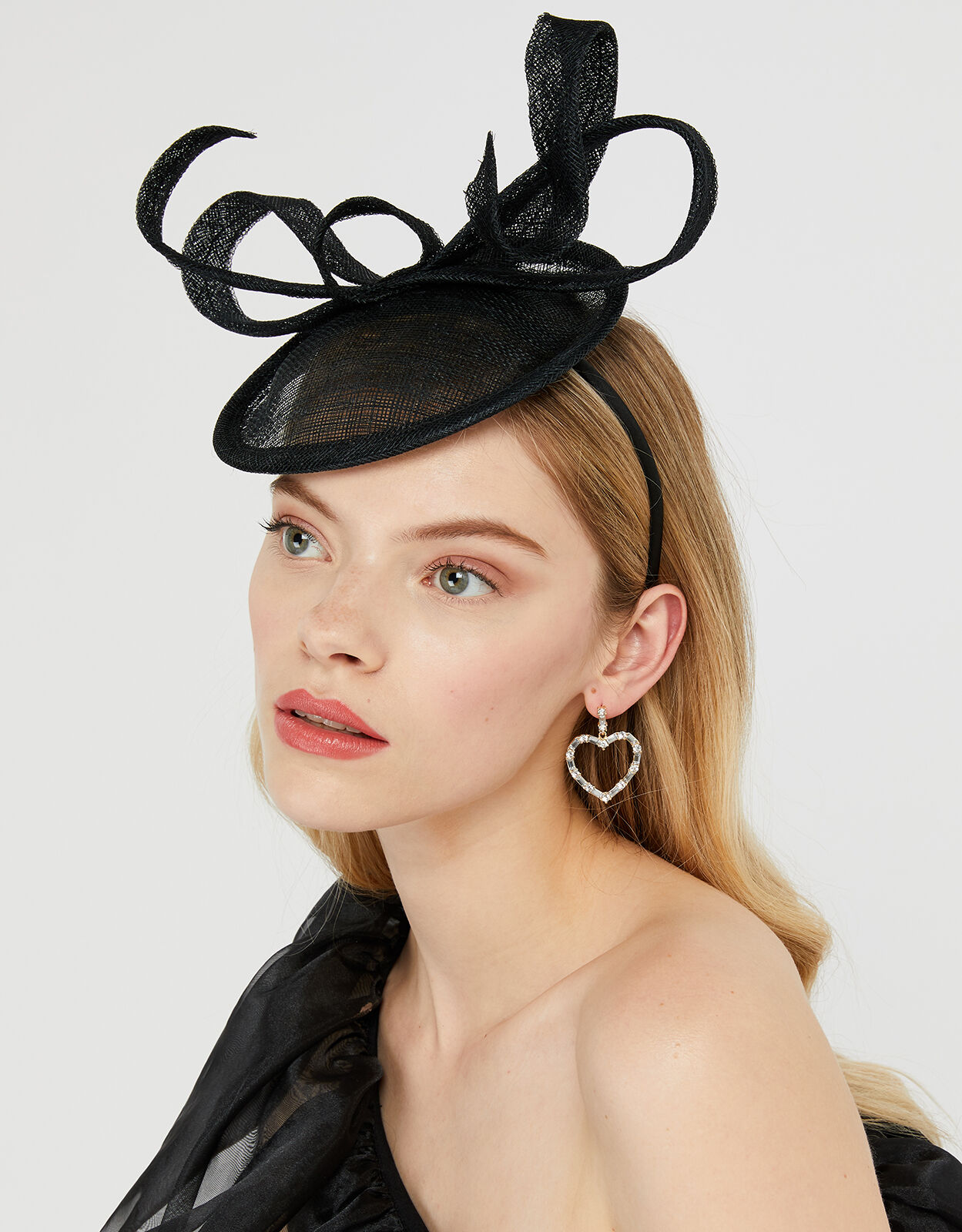 black fascinator accessorize