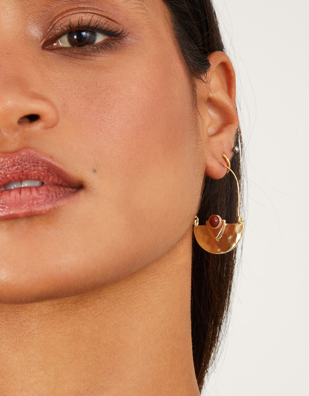 Stone earrings shop