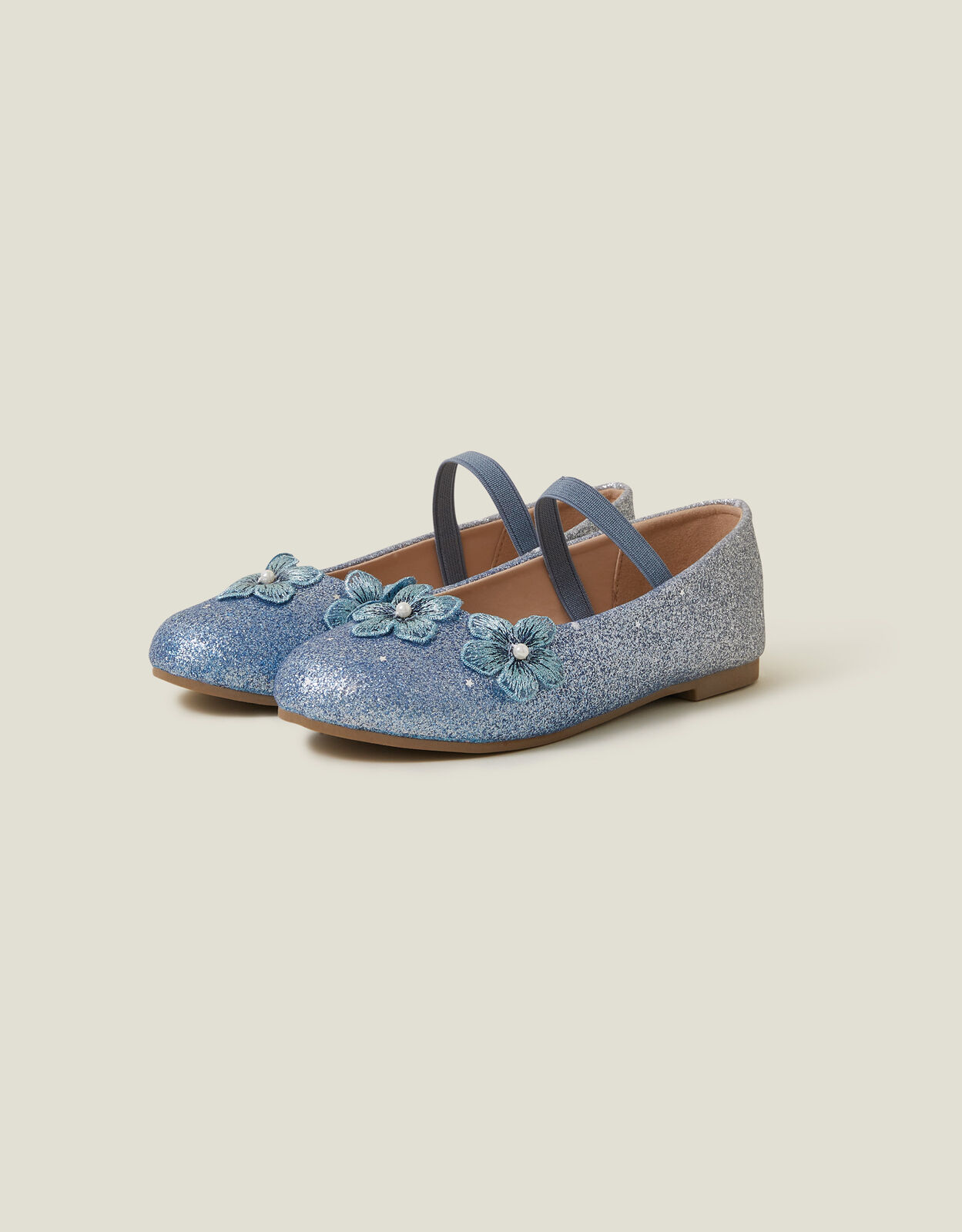 Cover shoes 2025 for girls