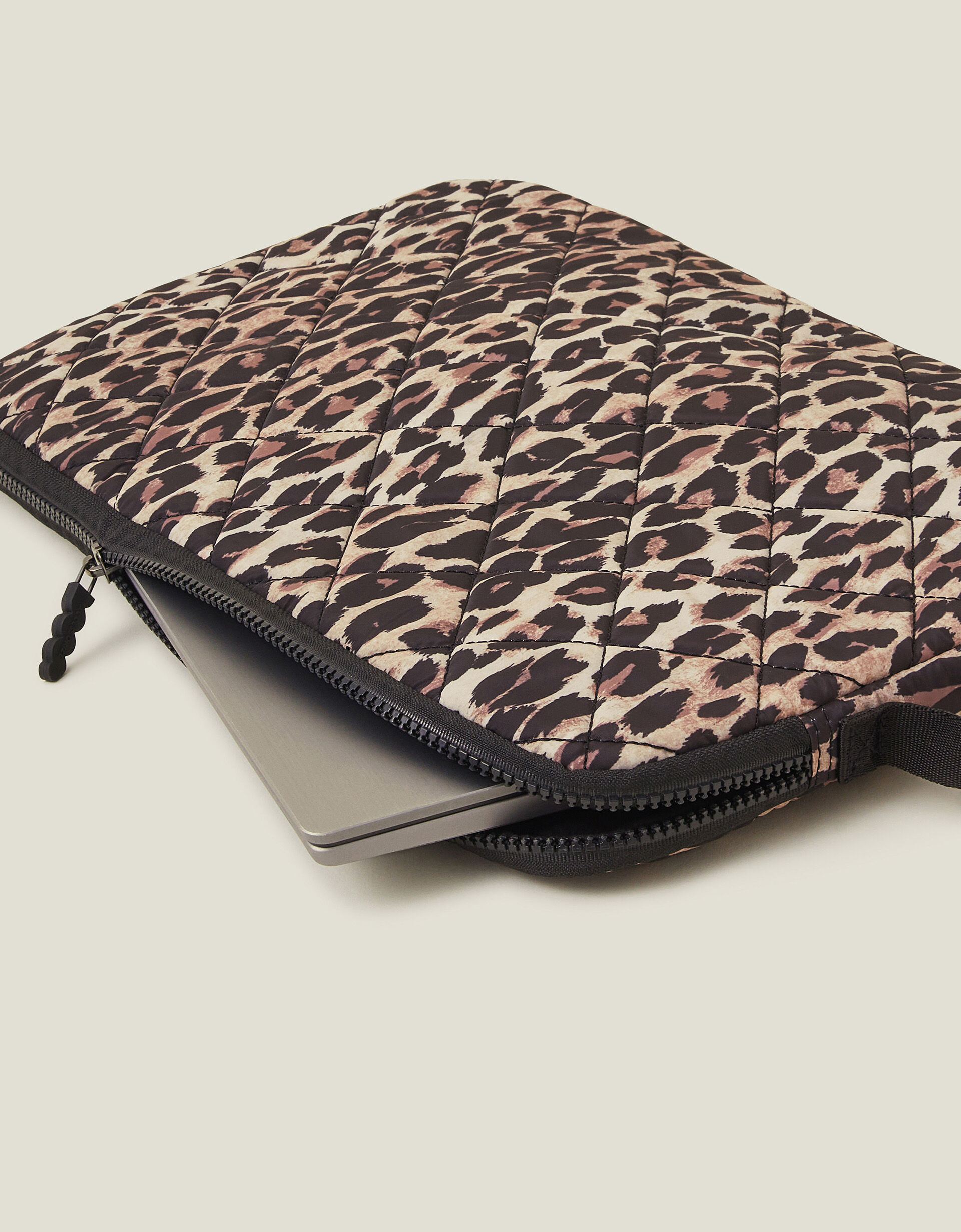 Cheetah laptop case clearance