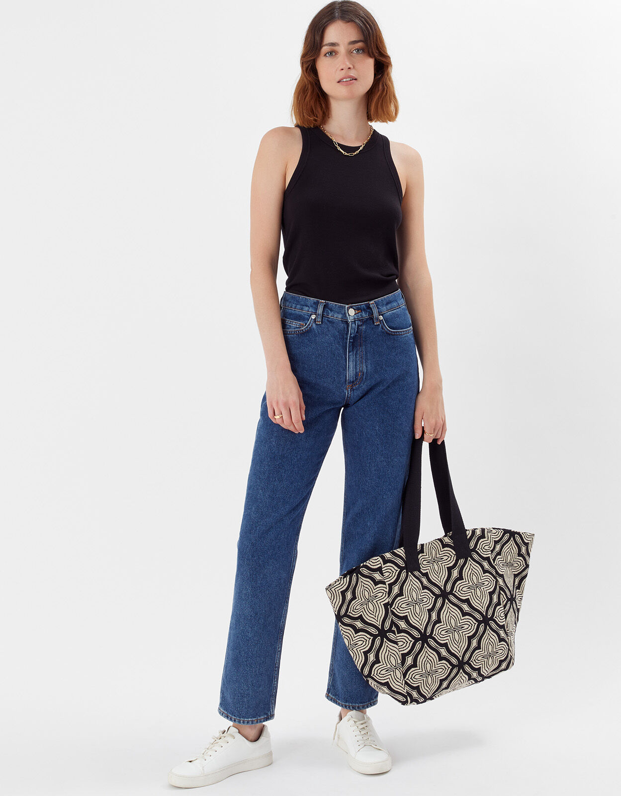 Woven tote beach bag shop