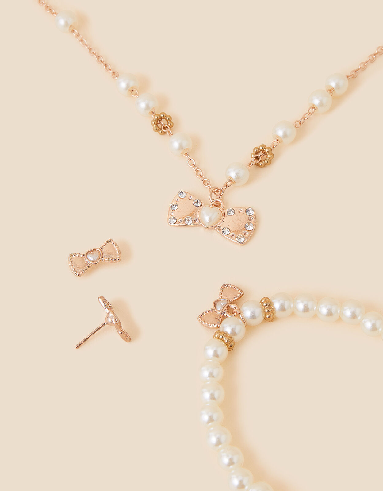 Kids pearl hotsell jewelry