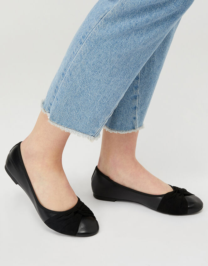 Twist Ballerina Flat Shoes, Black (BLACK), large