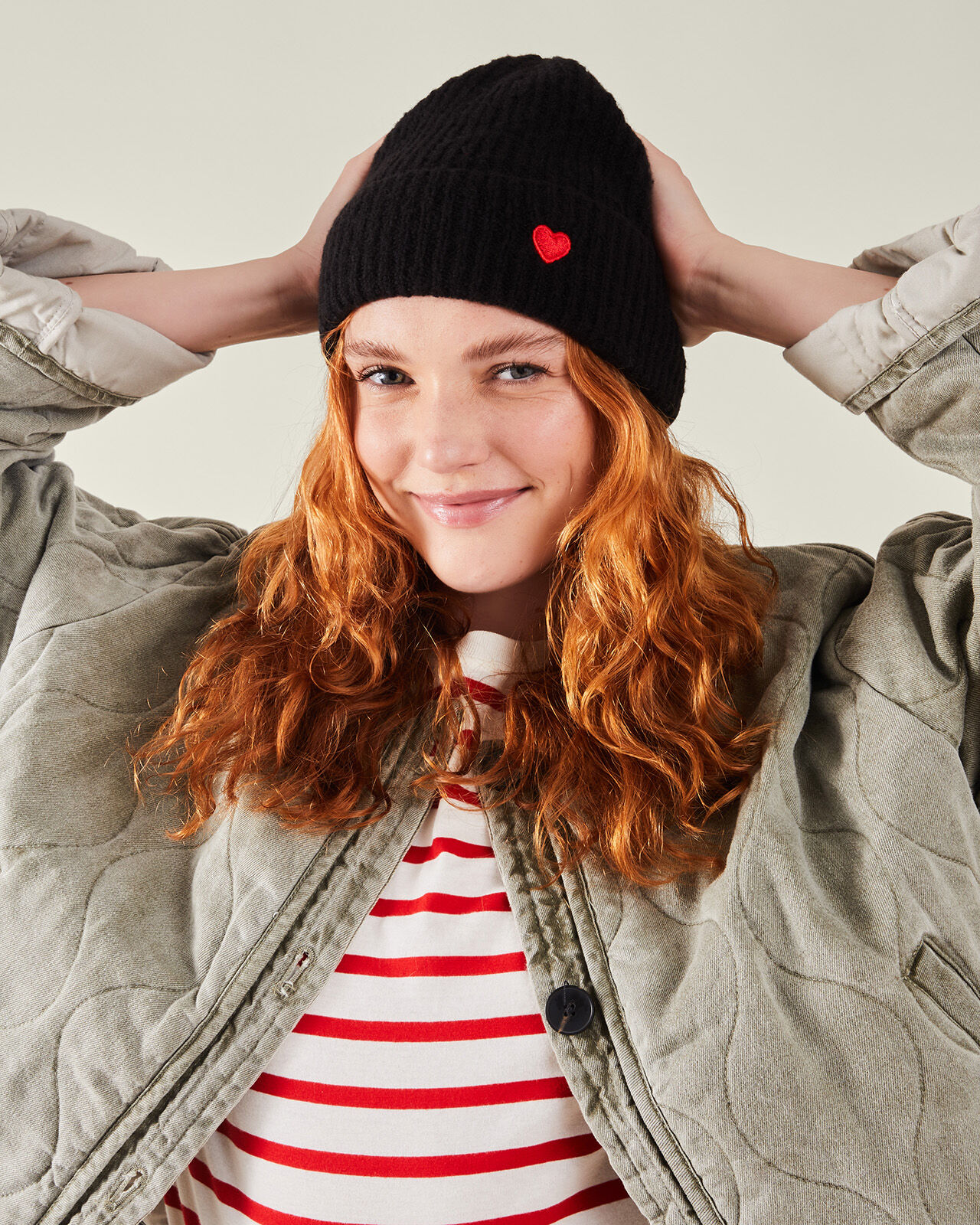 Accessorize hat outlet