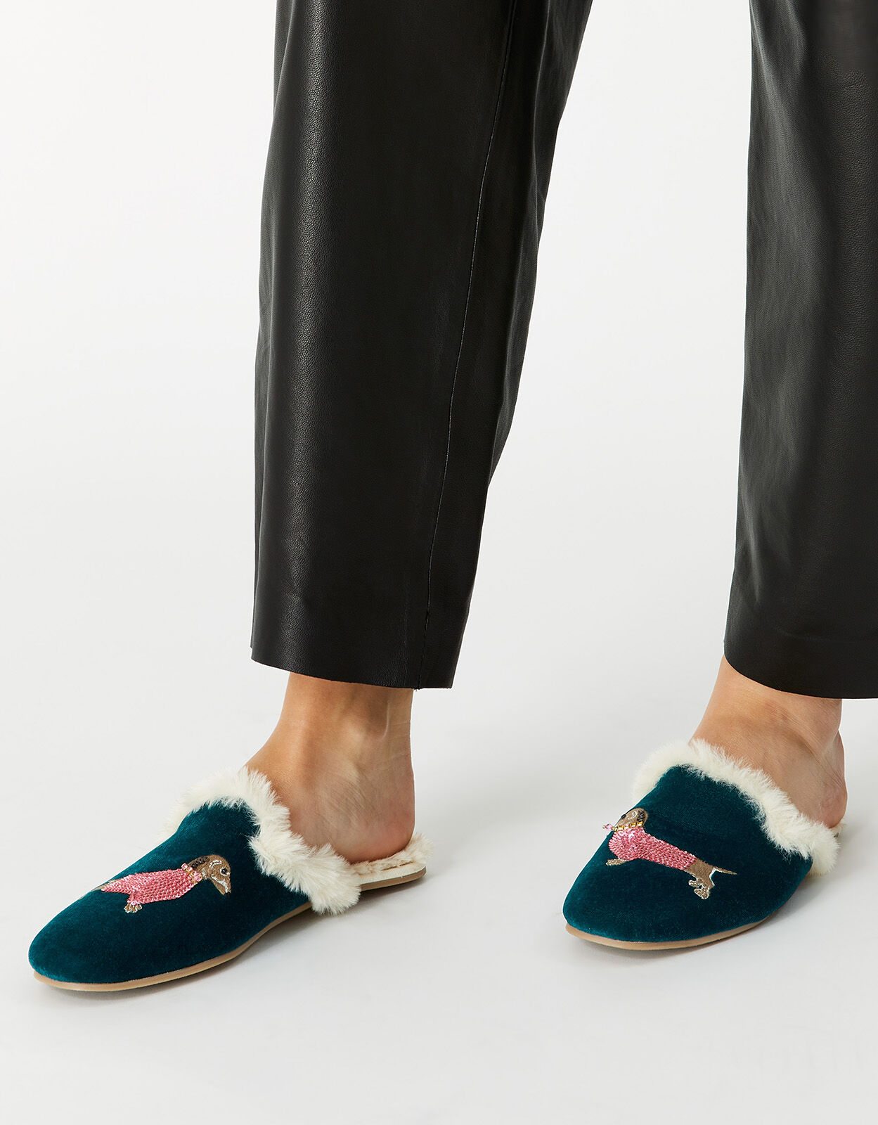 Accessorize slippers store