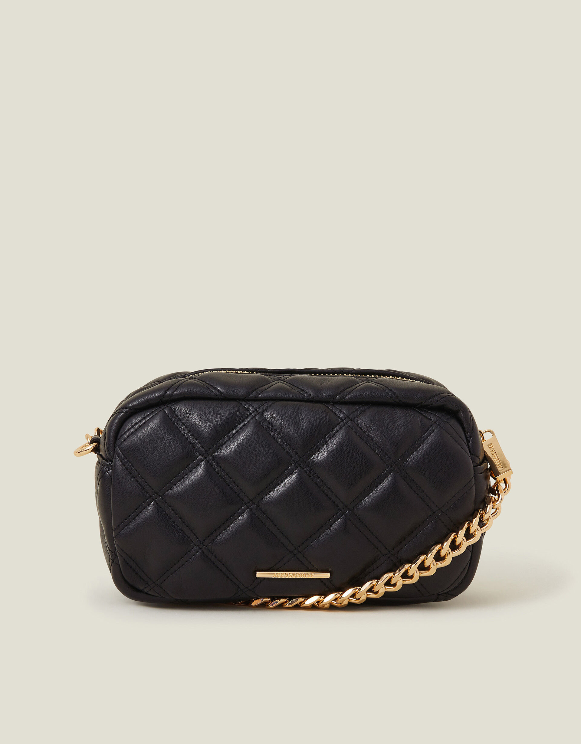 Black quilted chain bag 2025